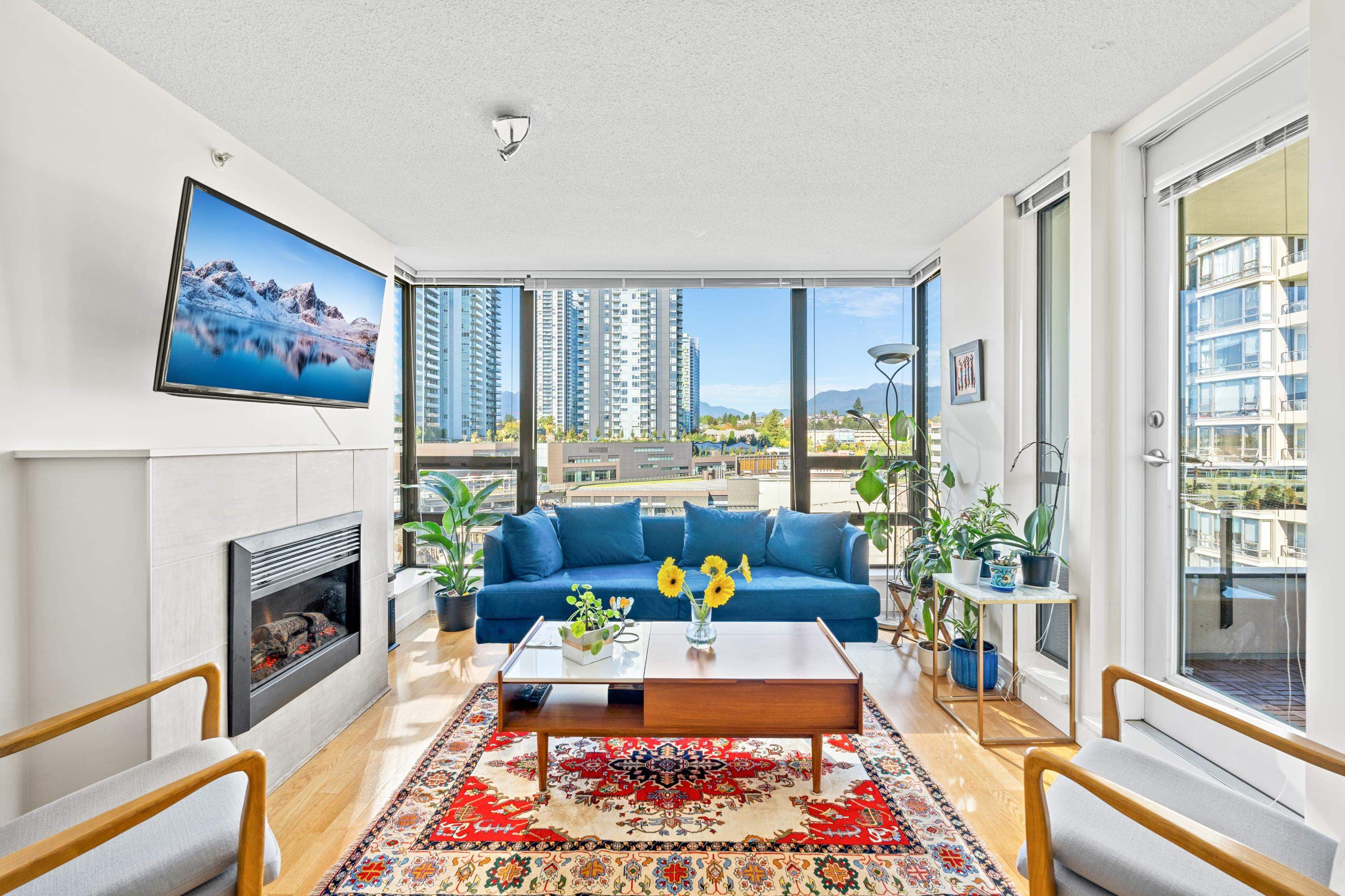 1008 - 4178 Dawson Street, Burnaby, V5C 0A1 — photo 1