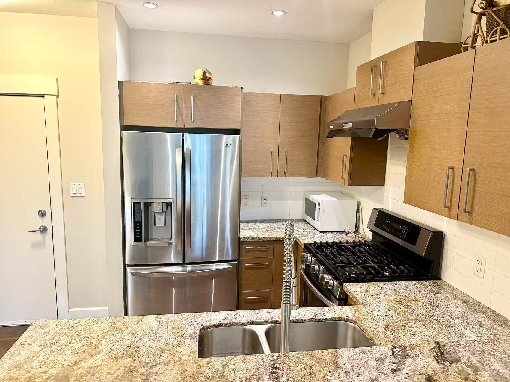 110 - 6611 Eckersley Road, Richmond, V6Y 0B7 — photo 3
