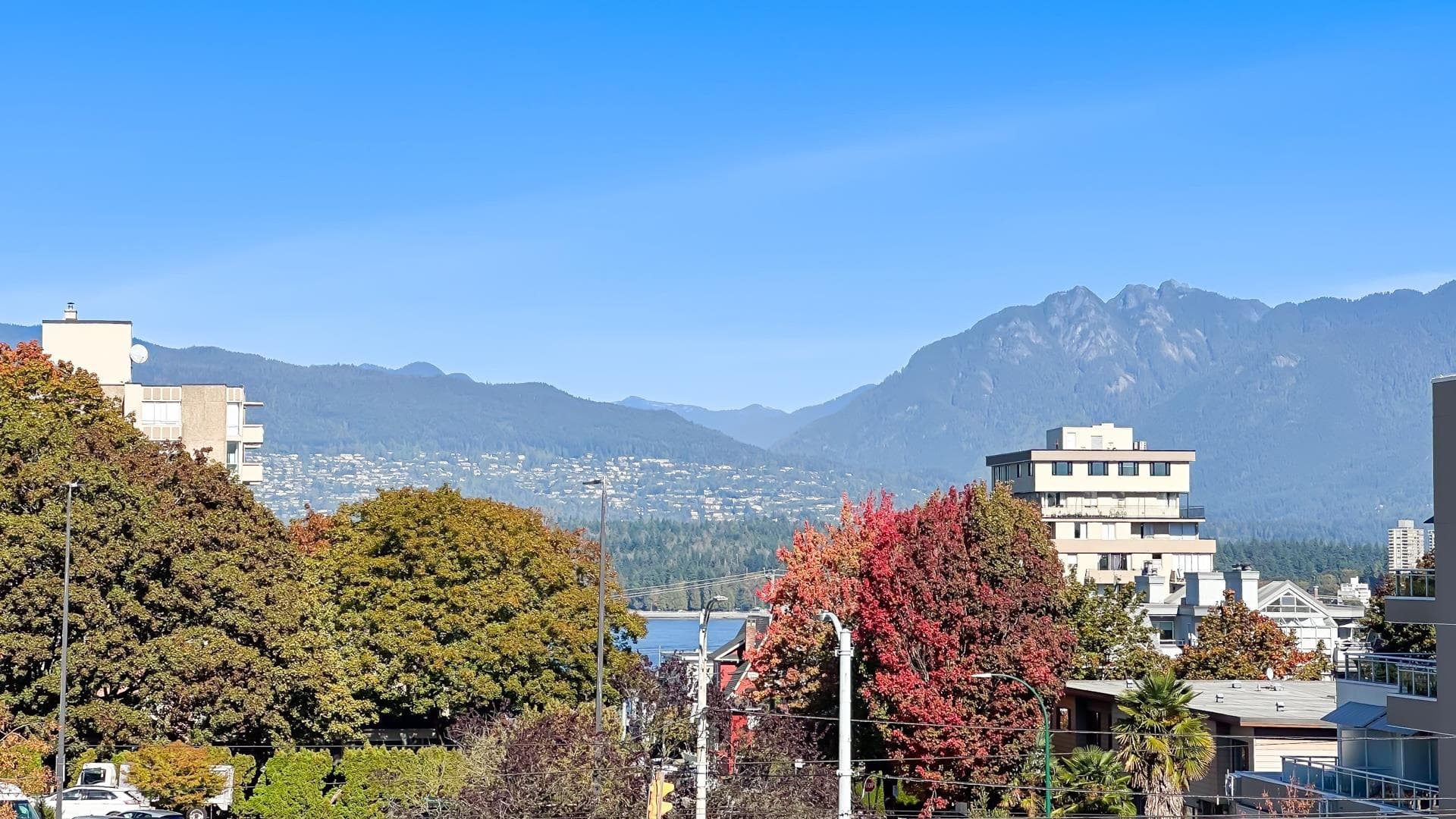 402 PH2 - 2091 Vine Street, Vancouver, V6K 4P7 — photo 3
