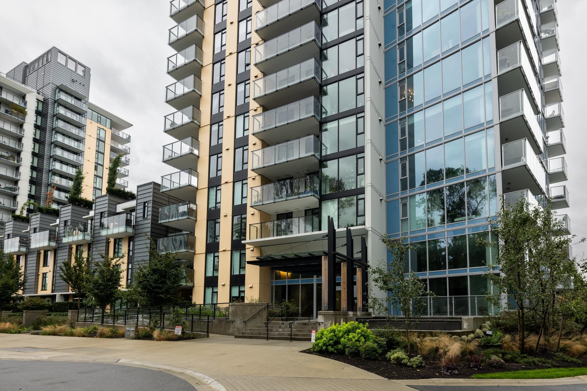 1705 - 1401 Hunter Street, North Vancouver