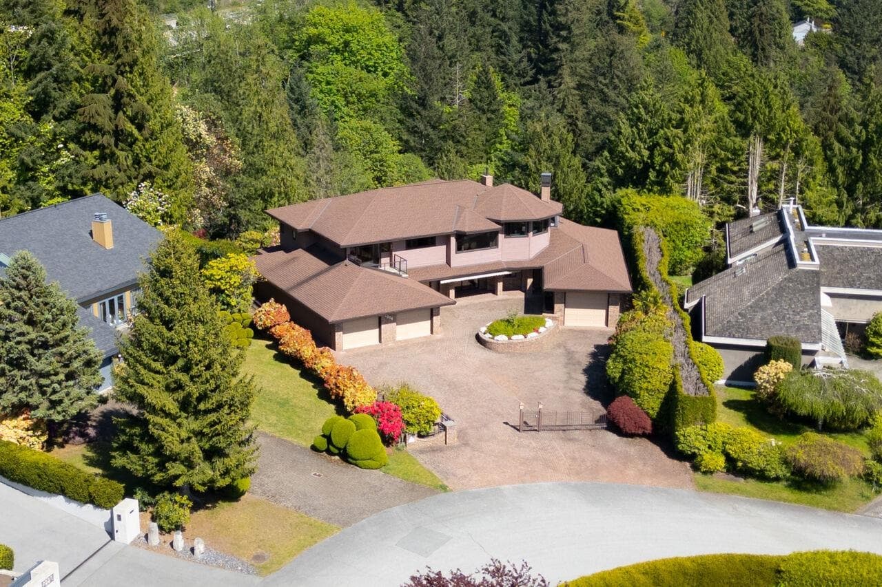 4228 Rockridge Crescent, West Vancouver, V7W 1B1 — photo 2
