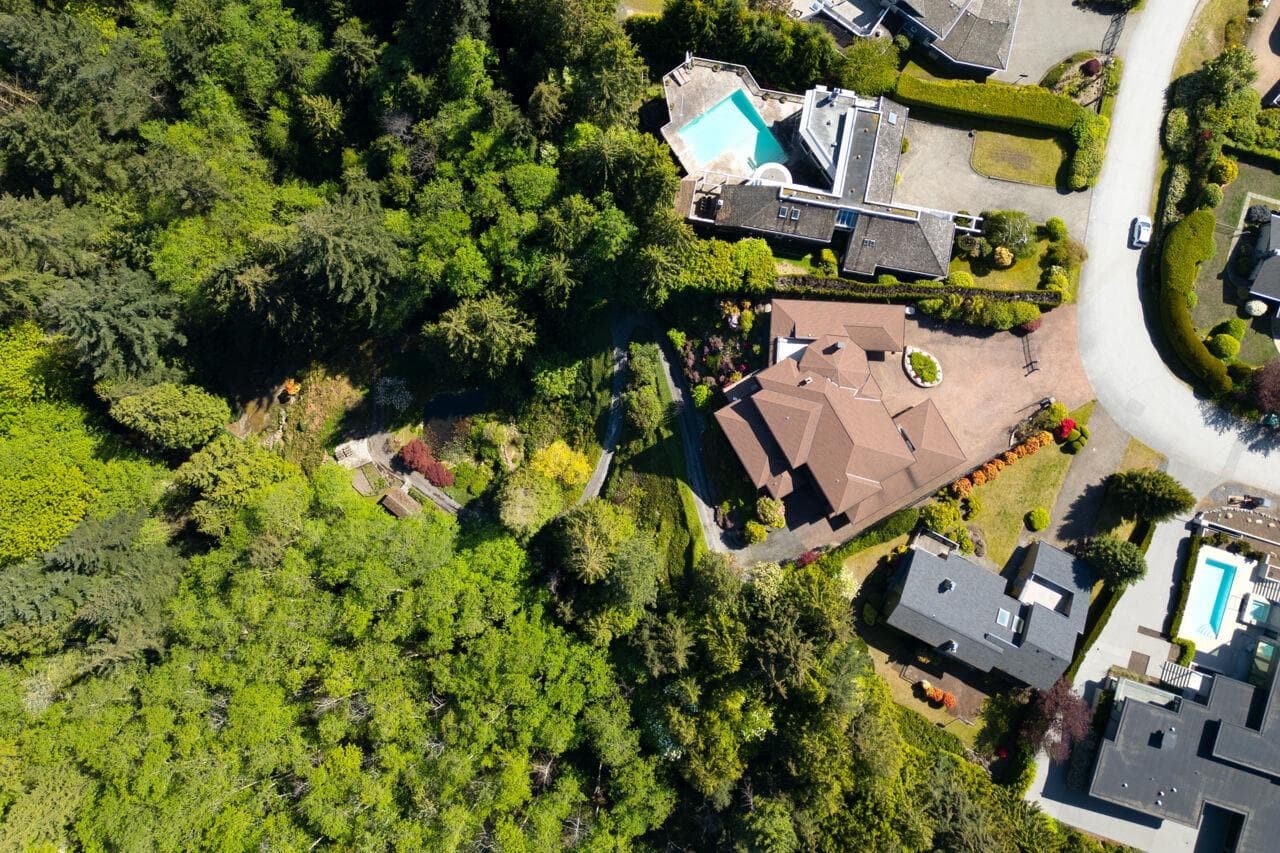 4228 Rockridge Crescent, West Vancouver, V7W 1B1 — photo 3