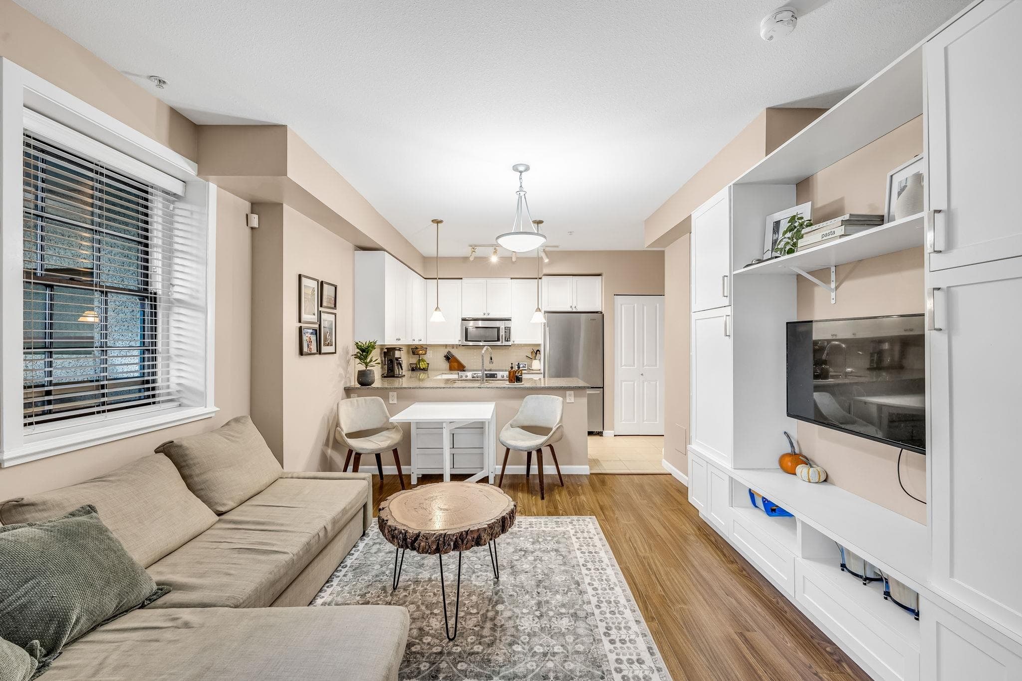 3 - 12 E Royal Avenue, New Westminster, V3L 0B7 — photo 4