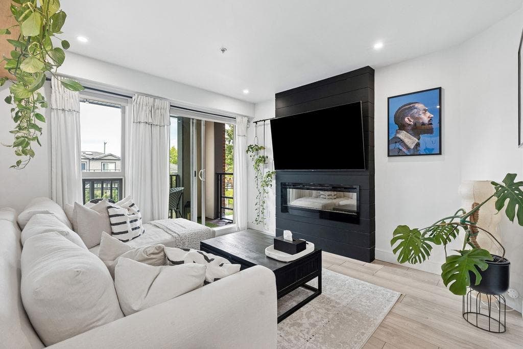 232 - 4550 Fraser Street, Vancouver