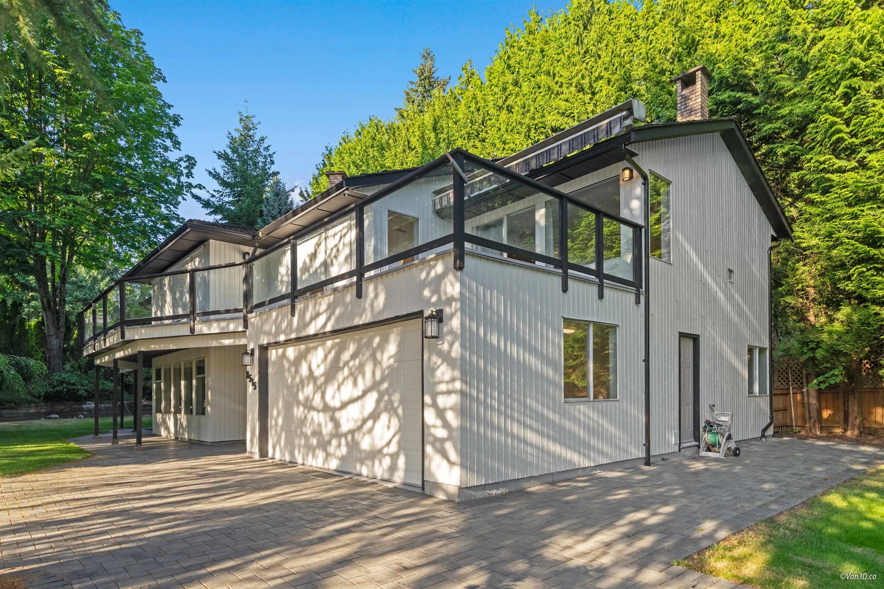 8515 Ansell Place, West Vancouver, V7W 2W3 — photo 2