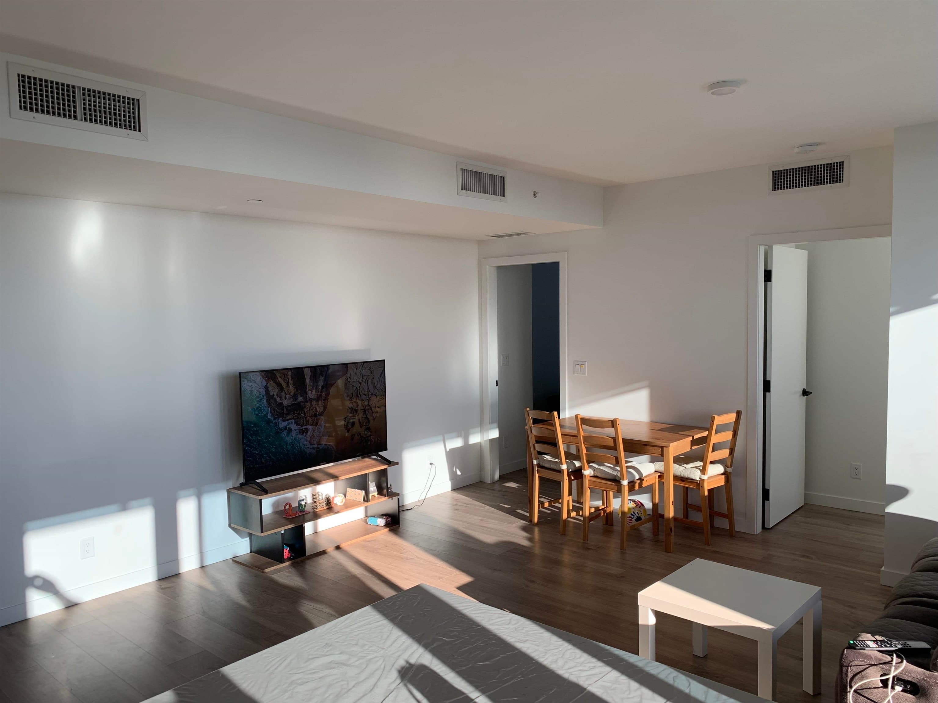 2910 - 10448 University Drive, Surrey, V3T 0S7 — photo 3