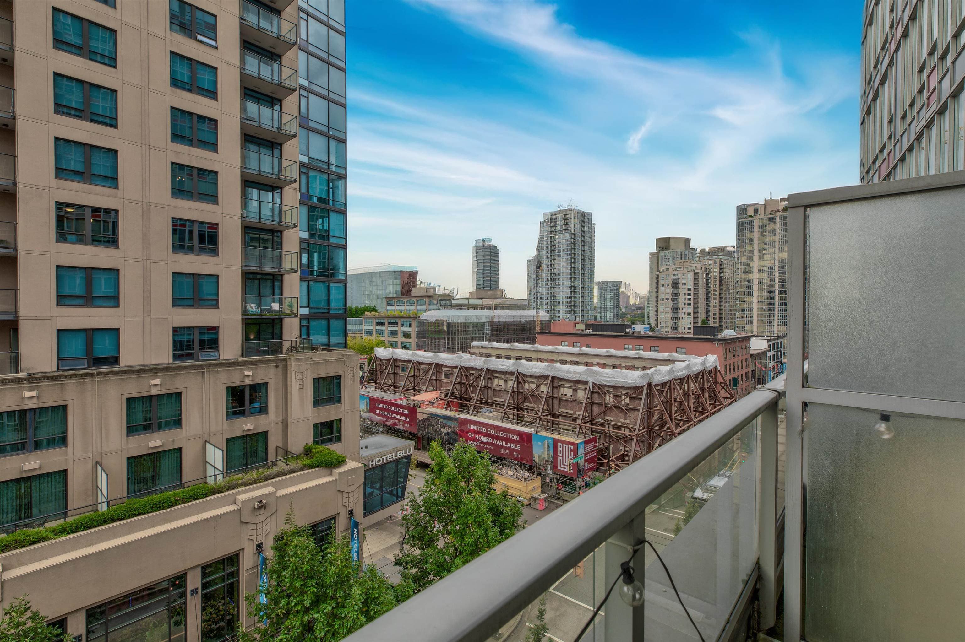 705 - 233 Robson Street, Vancouver, V6B 0E8 — photo 2