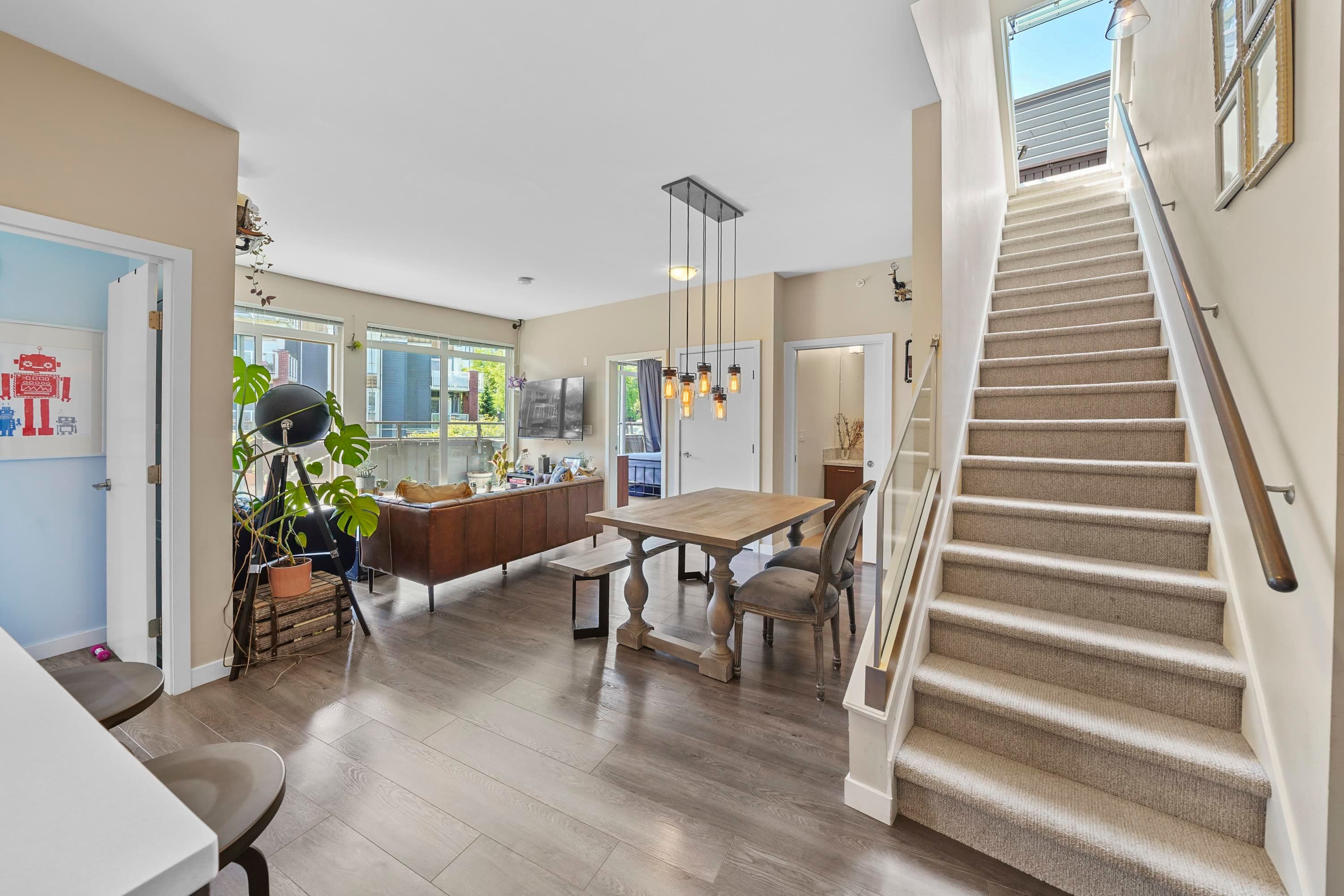 404 - 20 E Royal Avenue, New Westminster, V3L 0G9 — photo 5
