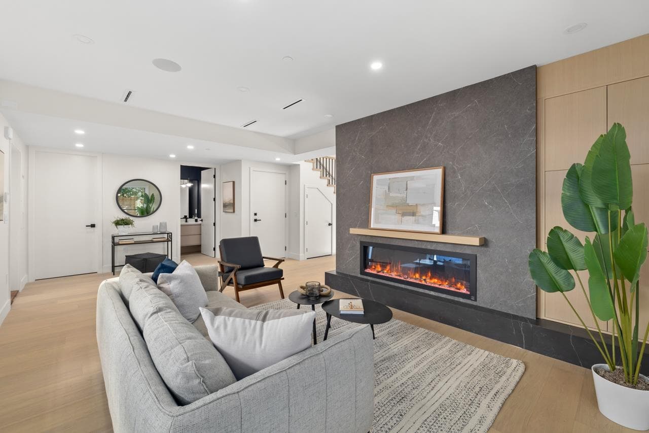 2430 W 49th Avenue, Vancouver, V6M 2V3 — photo 2