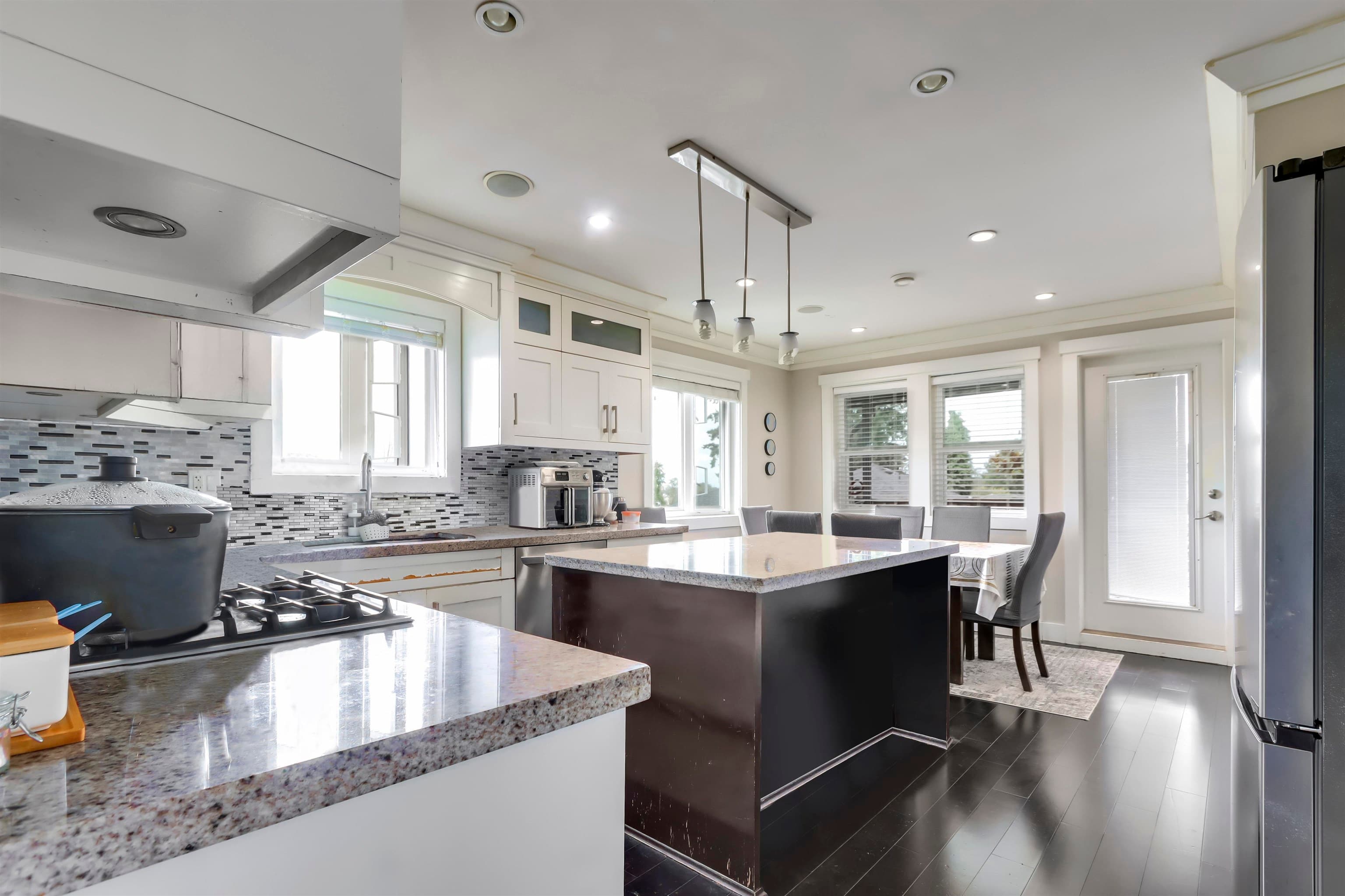 8363 Victoria Drive, Vancouver, V5P 4A8 — photo 5