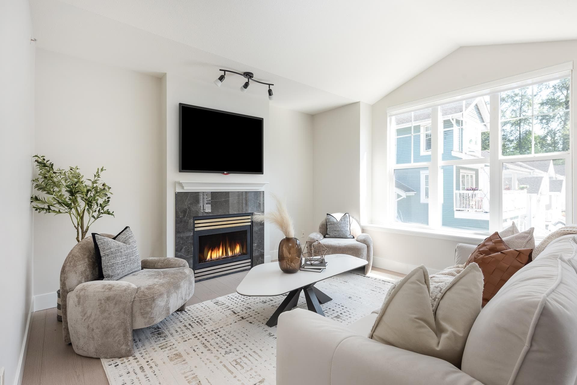 230 - 3000 Riverbend Drive, Coquitlam, V3C 6R1 — photo 2
