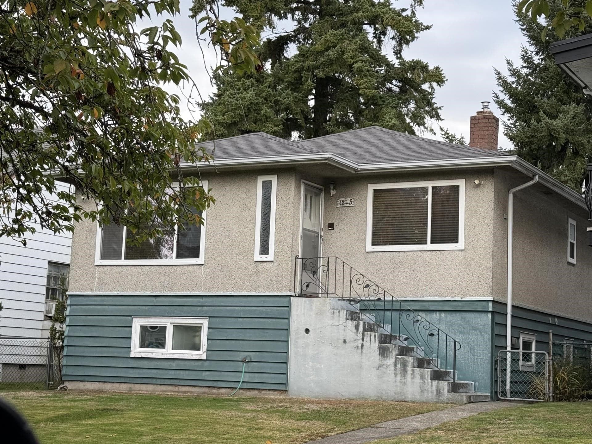 1245 E 51 Avenue, Vancouver
