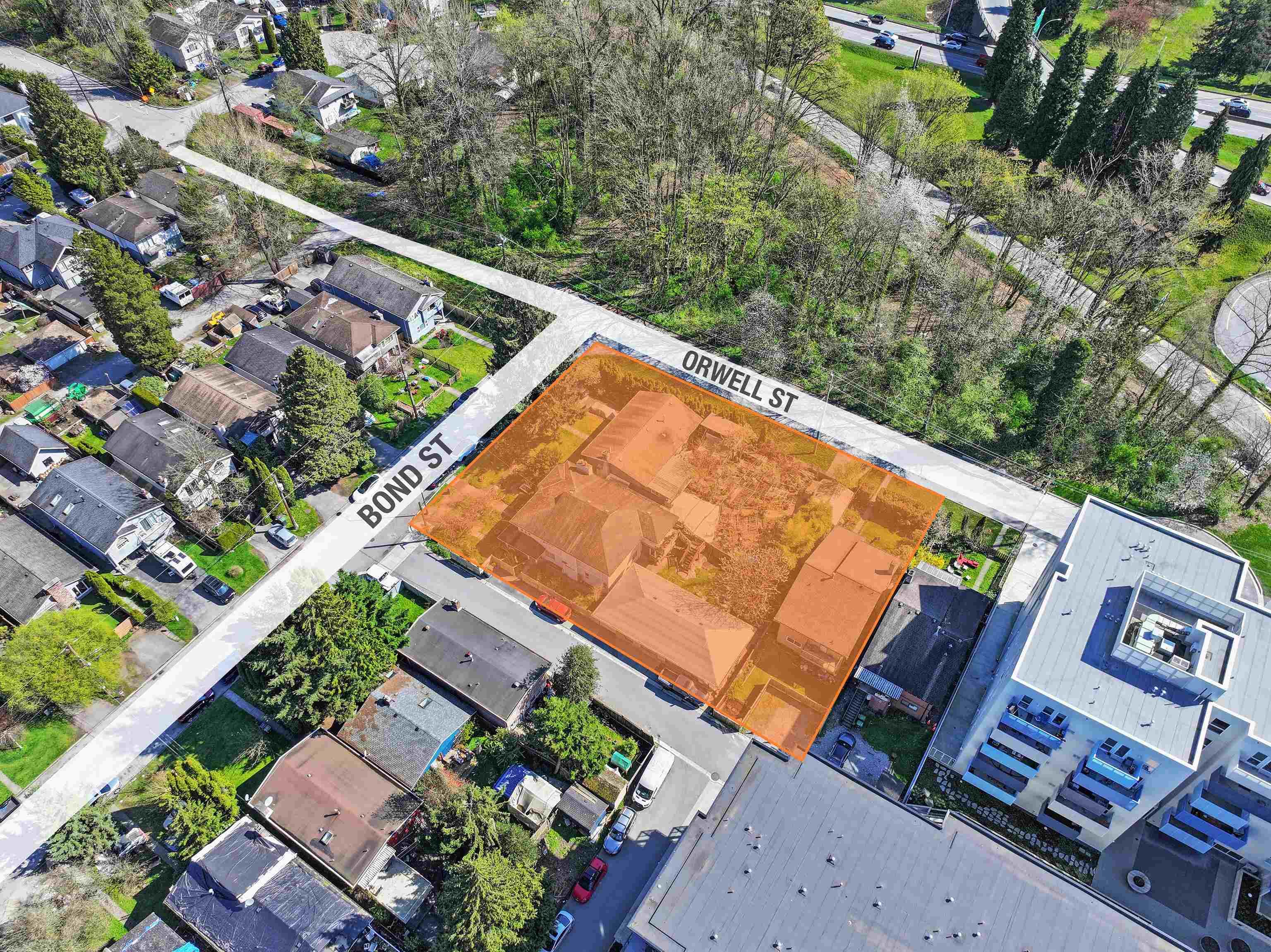 1583 Bond Street, North Vancouver, V7J 1E8 — photo 5