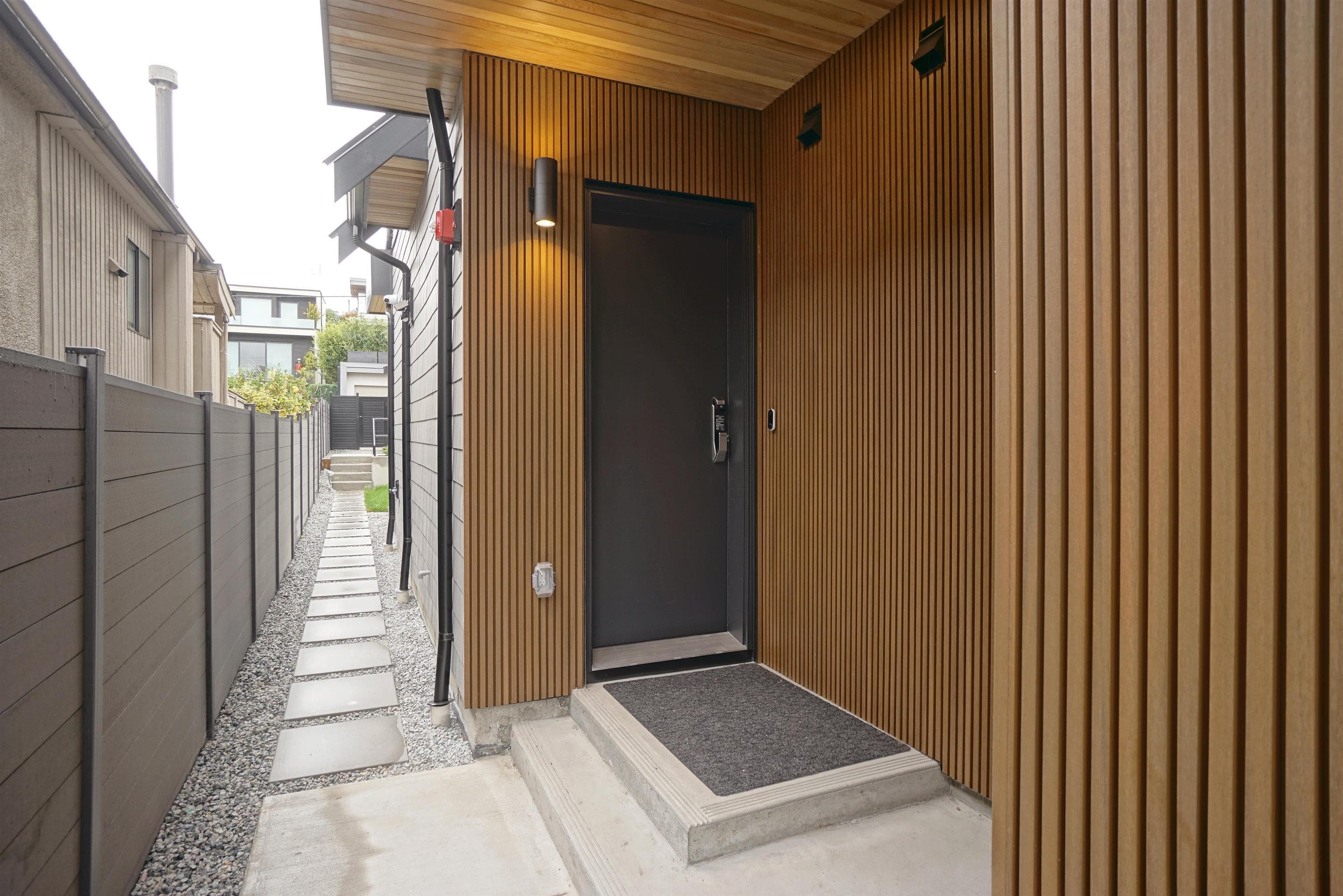 2 - 3460 W 14th Avenue, Vancouver, V6R 2W1 — photo 2