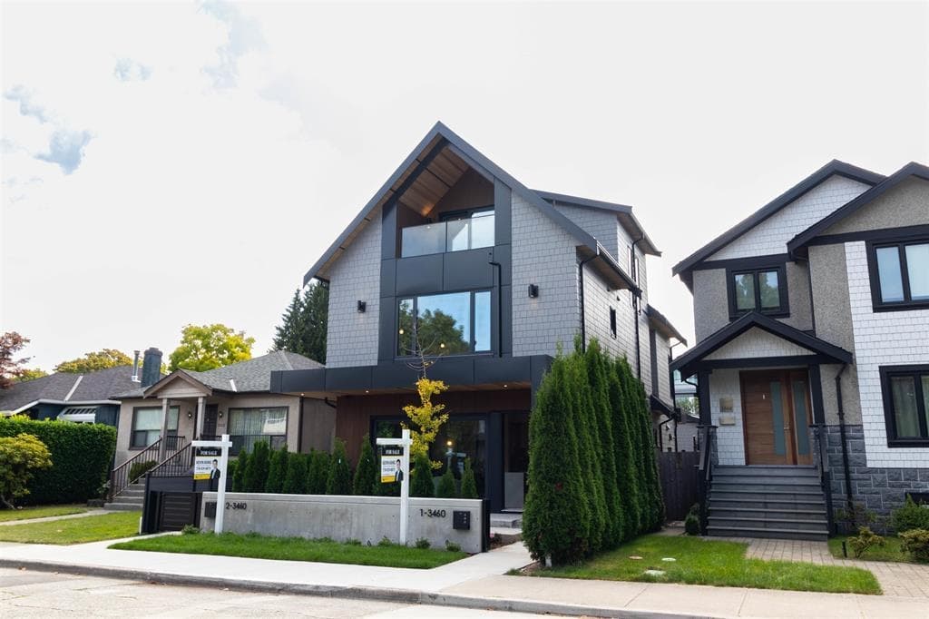 2 - 3460 W 14th Avenue, Vancouver