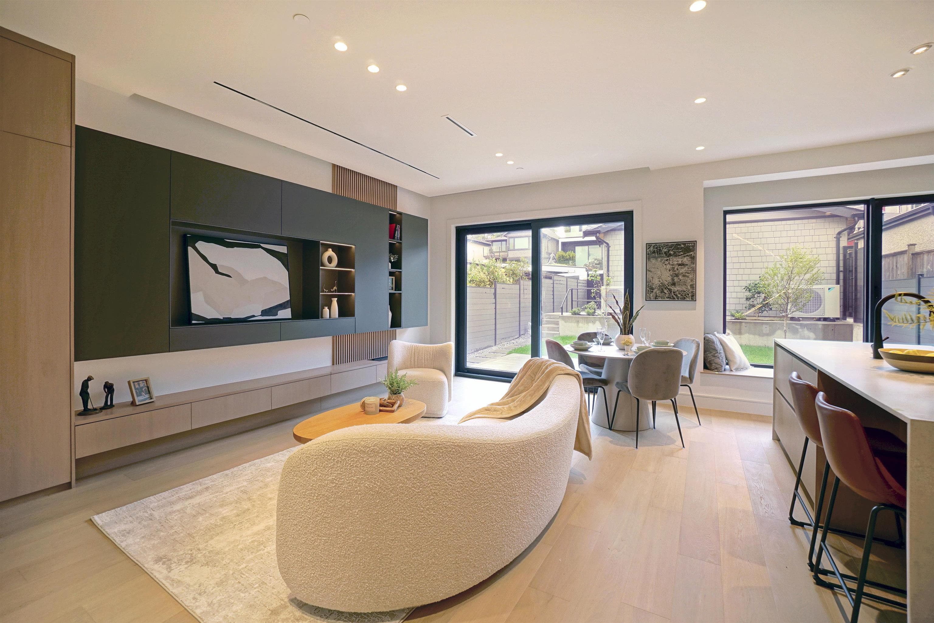 2 - 3460 W 14th Avenue, Vancouver, V6R 2W1 — photo 5