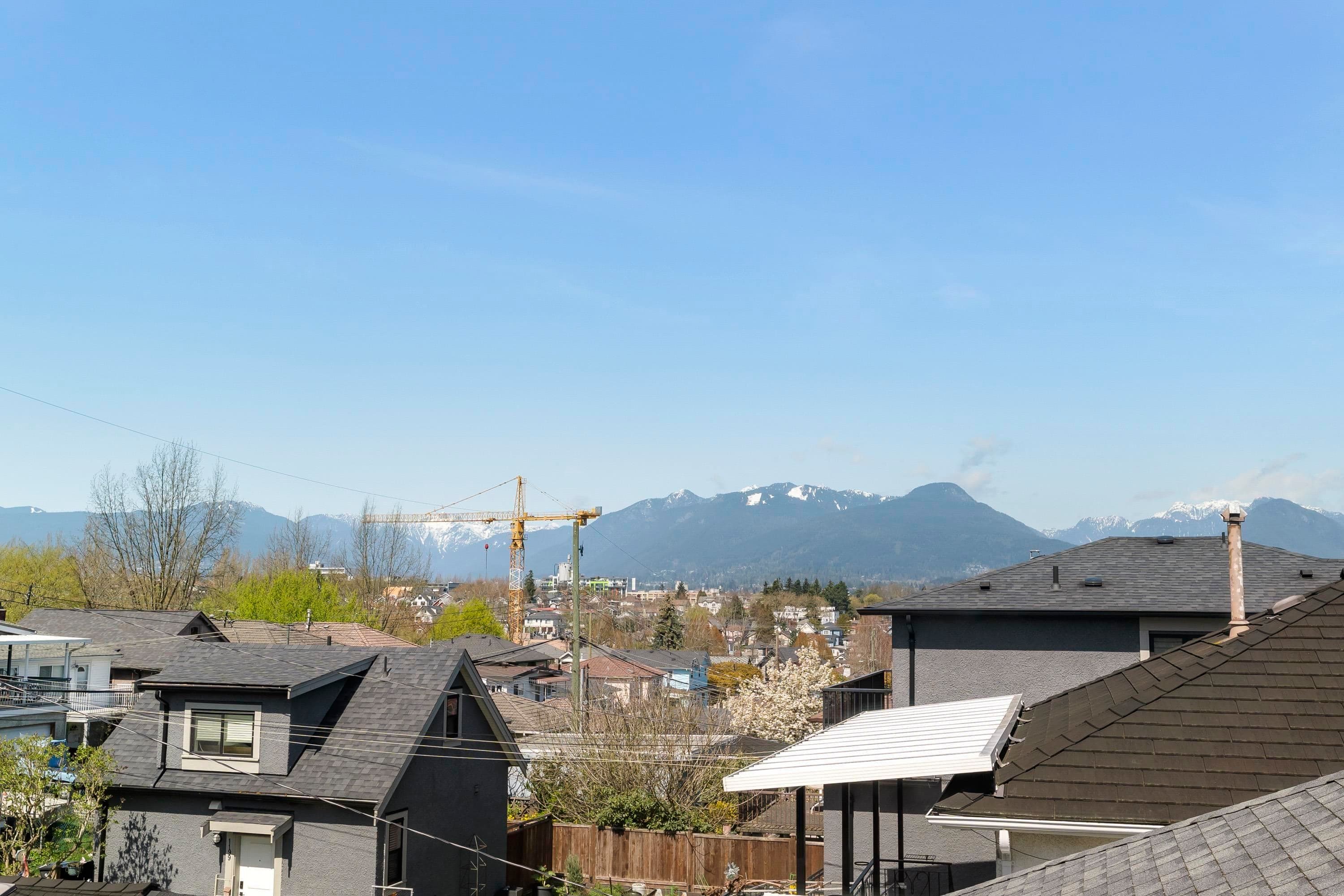 2 - 1243 Nootka Street, Vancouver