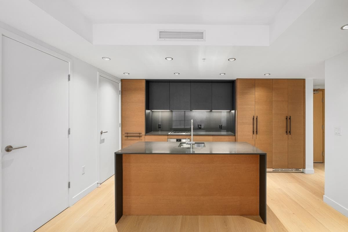 3210 - 1289 Hornby Street, Vancouver, V6Z 0G7 — photo 5