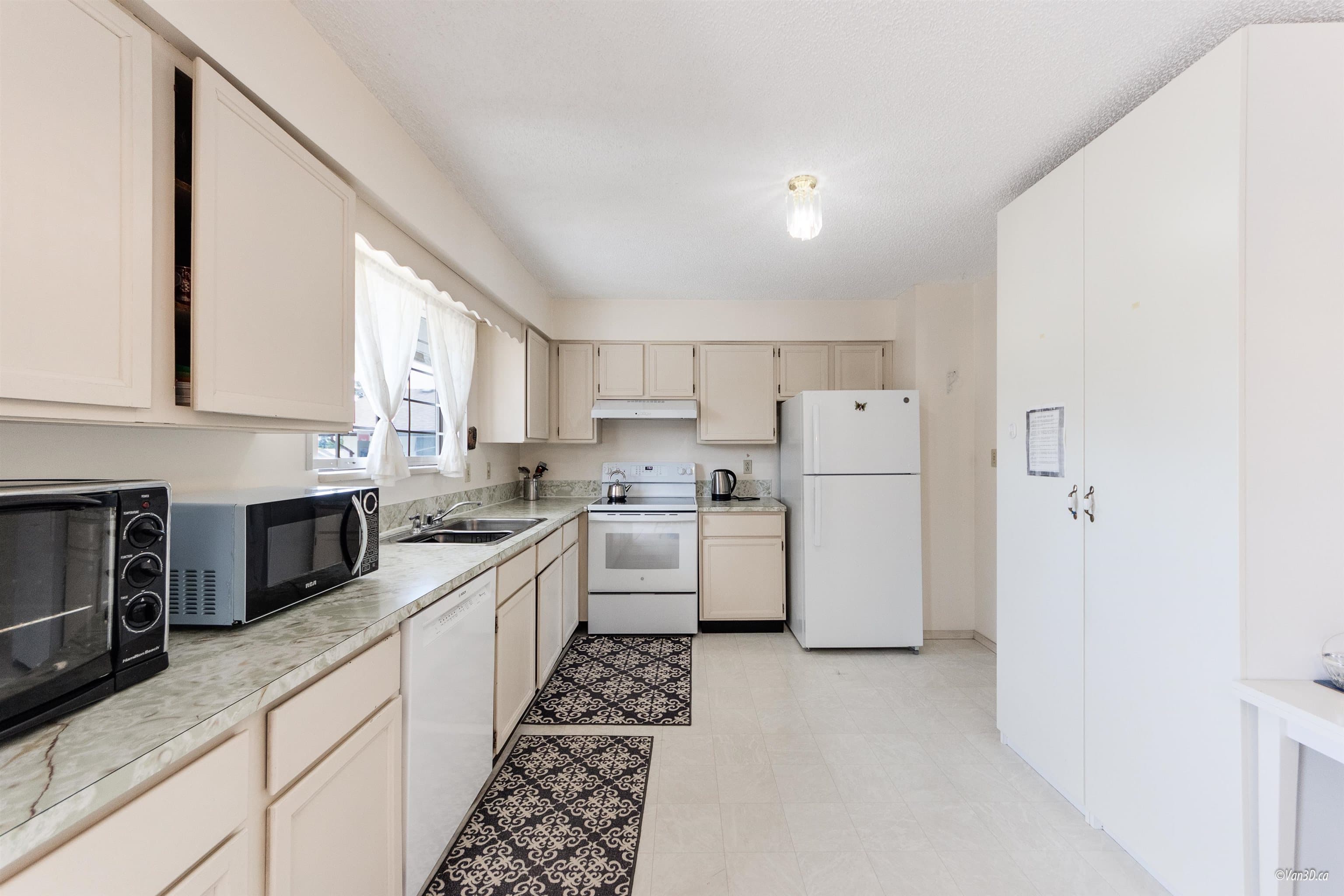 1632 Como Lake Avenue, Coquitlam, V3J 3P6 — photo 5