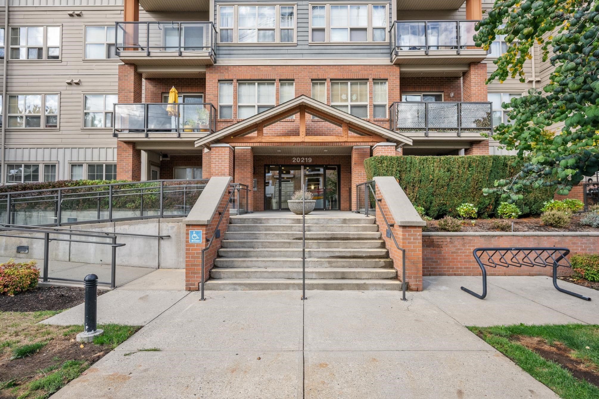 #318