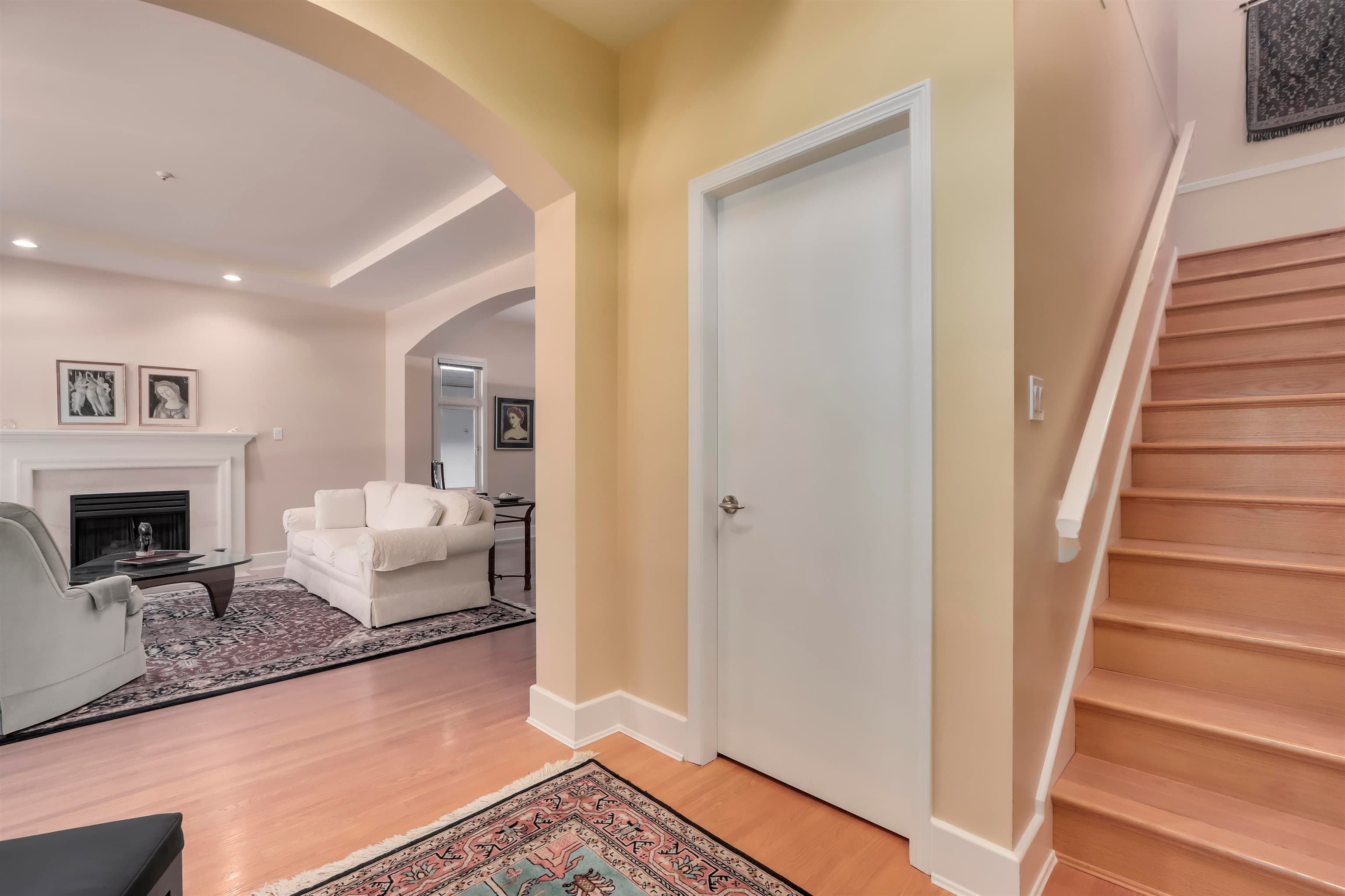 4543 W 11th Avenue, Vancouver, V6R 2M5 — photo 2