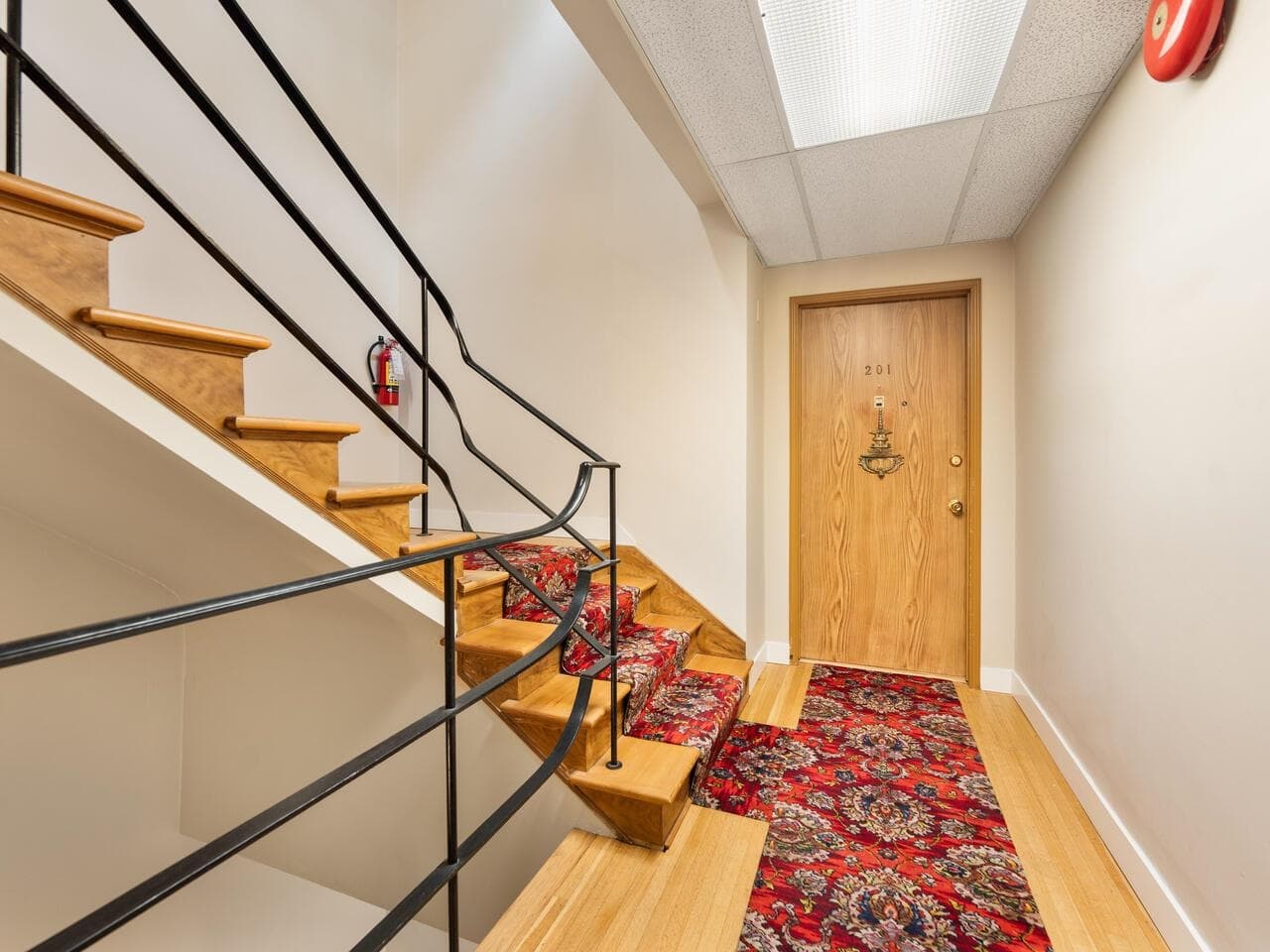 201 - 1695 W 10th Avenue, Vancouver, V6J 2A2 — photo 2