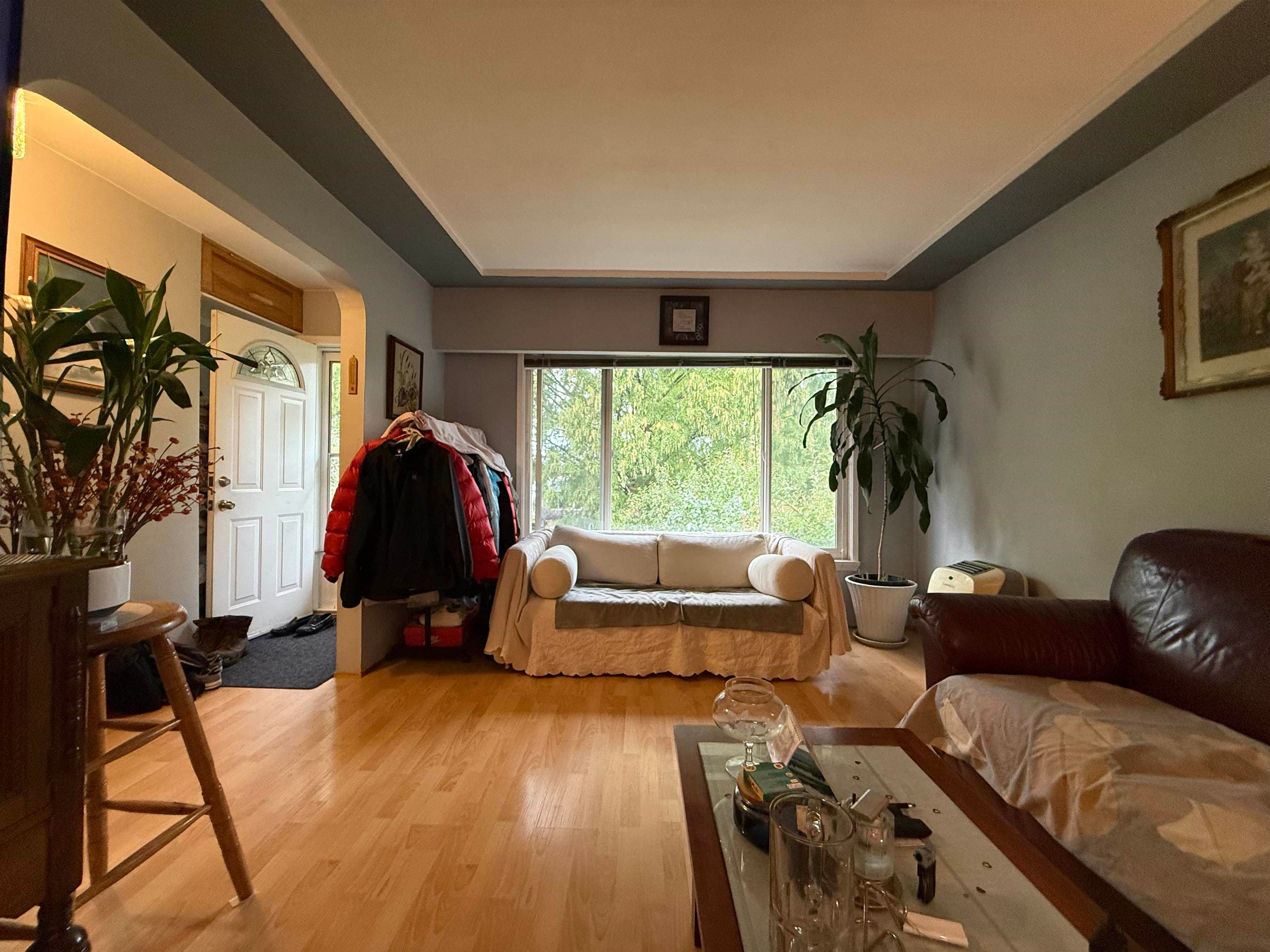 5828 Kerr Street, Vancouver, V5R 4C1 — photo 2