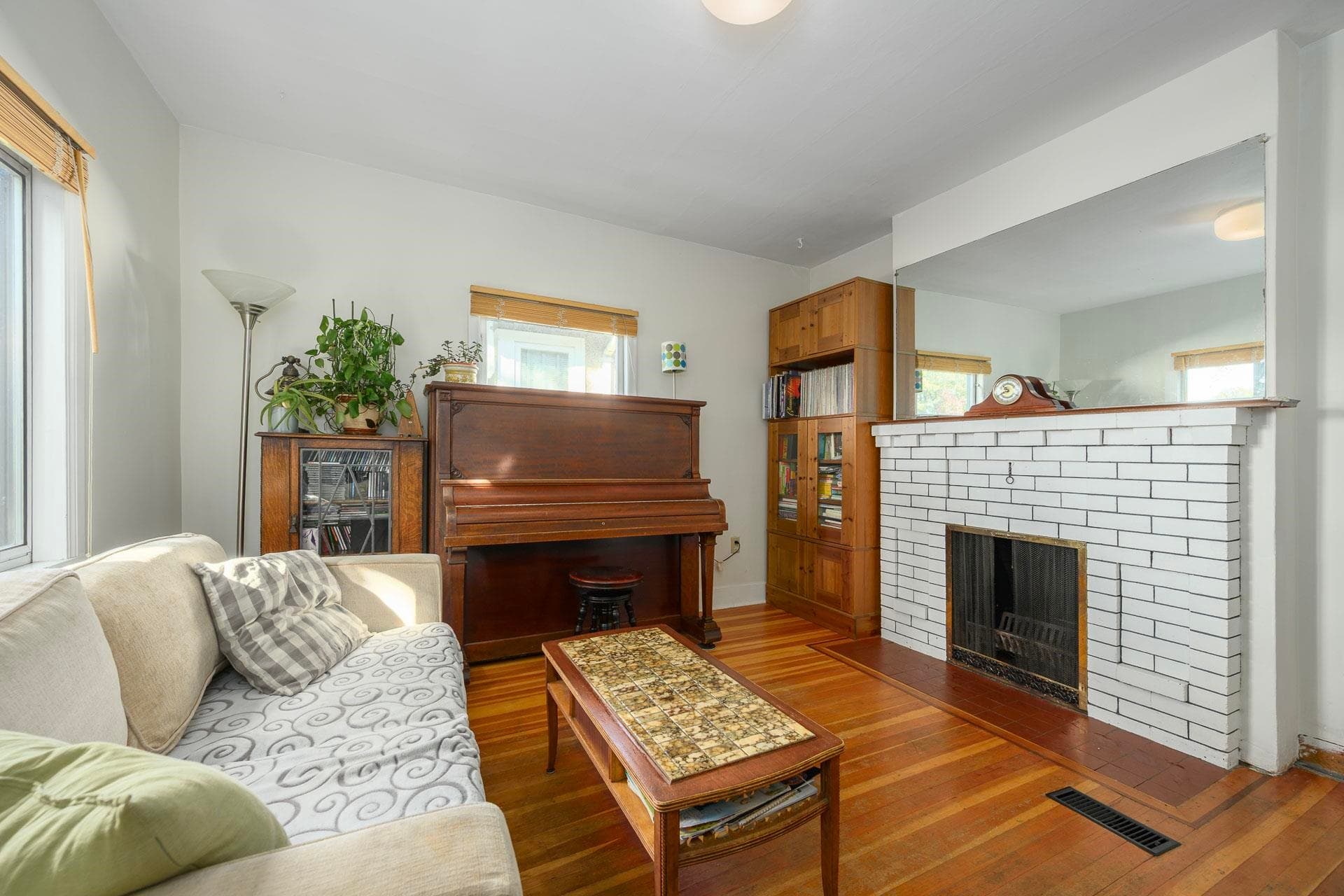 2633 Venables Street, Vancouver, V5K 2R4 — photo 3