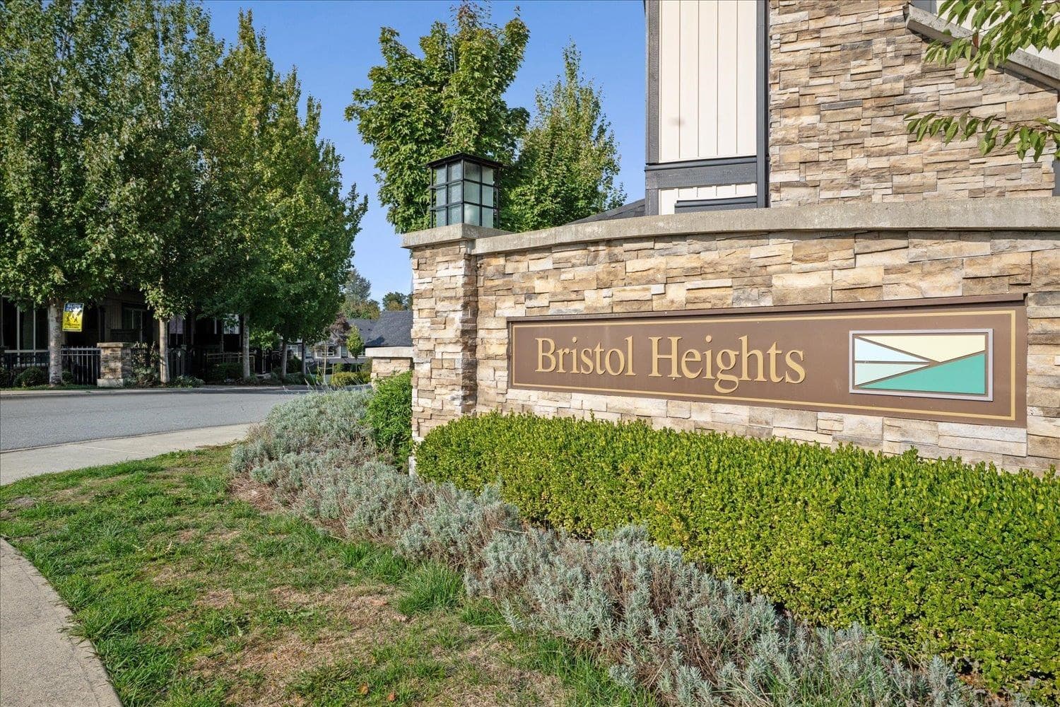 182 - 30930 Westridge Place, Abbotsford, V2T 0H6 — photo 2