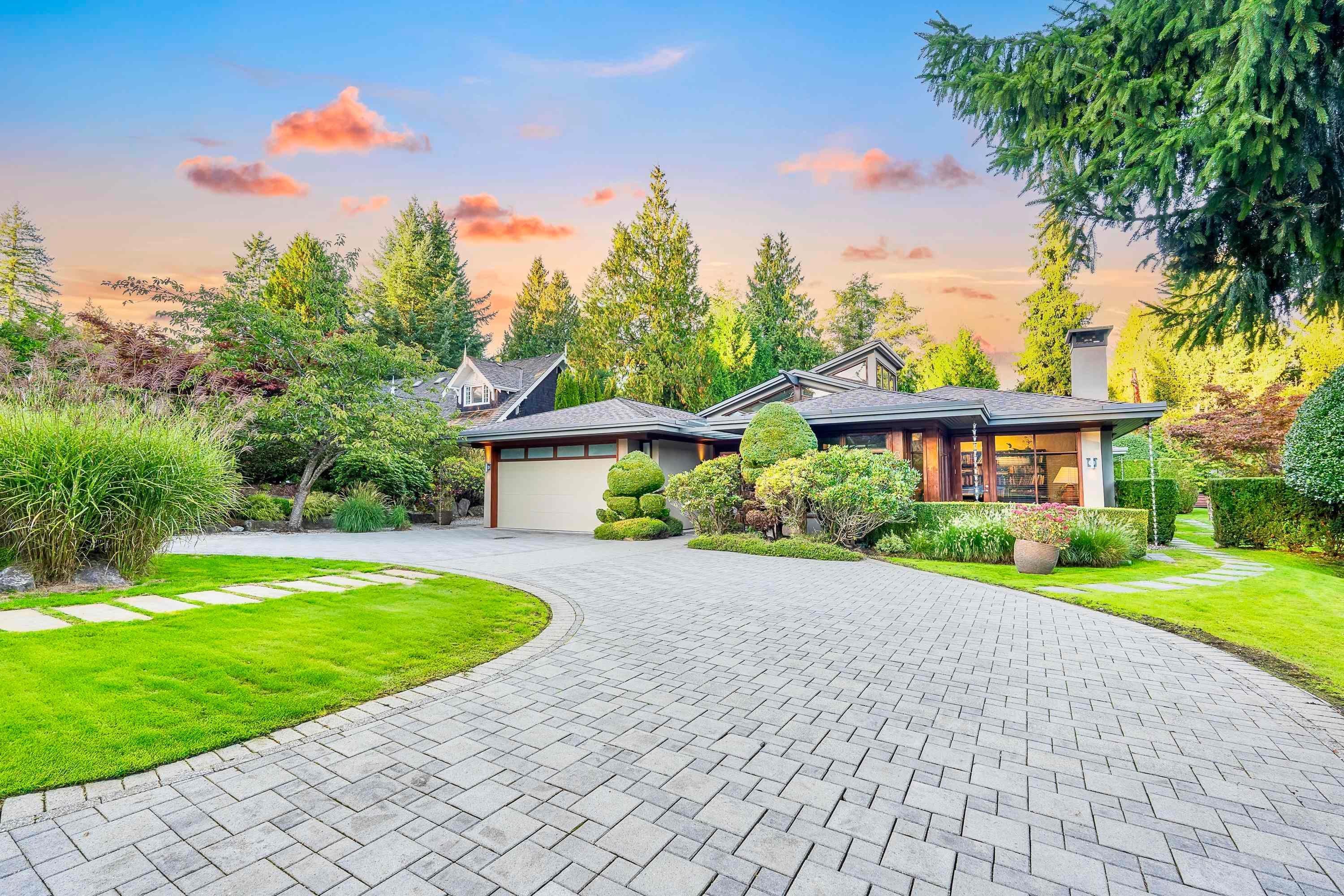 389 Moyne Drive, West Vancouver