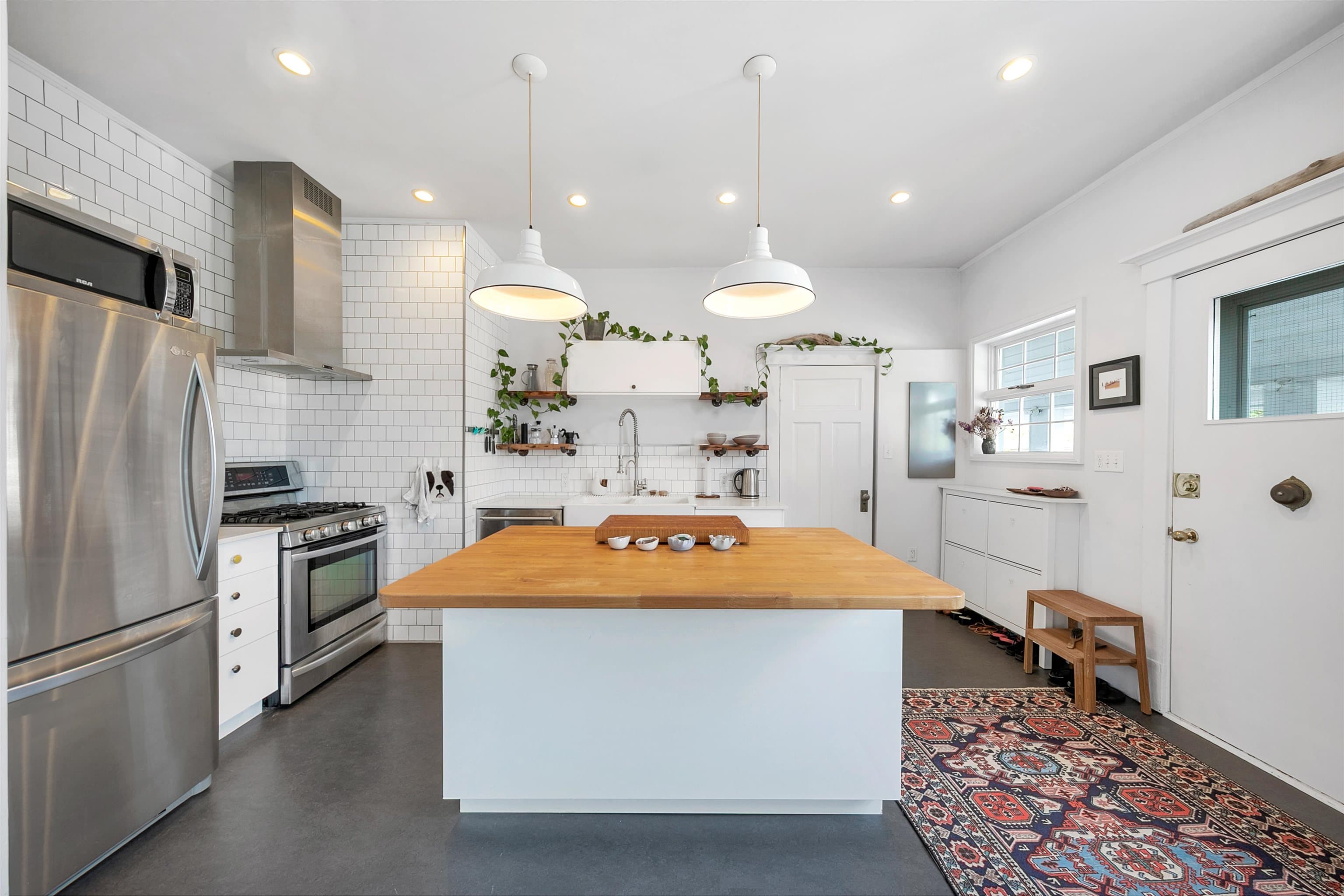 303 - 1131 W 11th Avenue, Vancouver, V6H 1K4 — photo 2