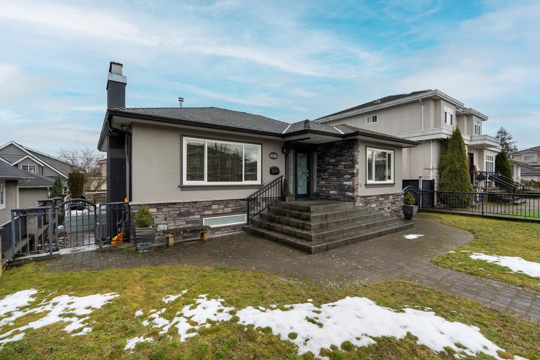 5516 Clarendon Street, Vancouver, V5R 3J9 — photo 2