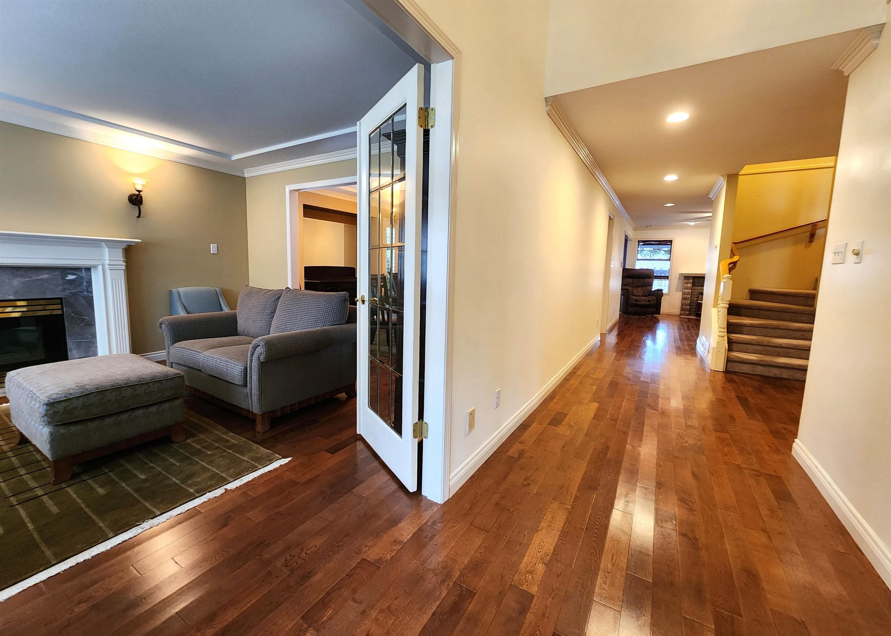 21543 47b Avenue, Langley, V3A 9G7 — photo 3