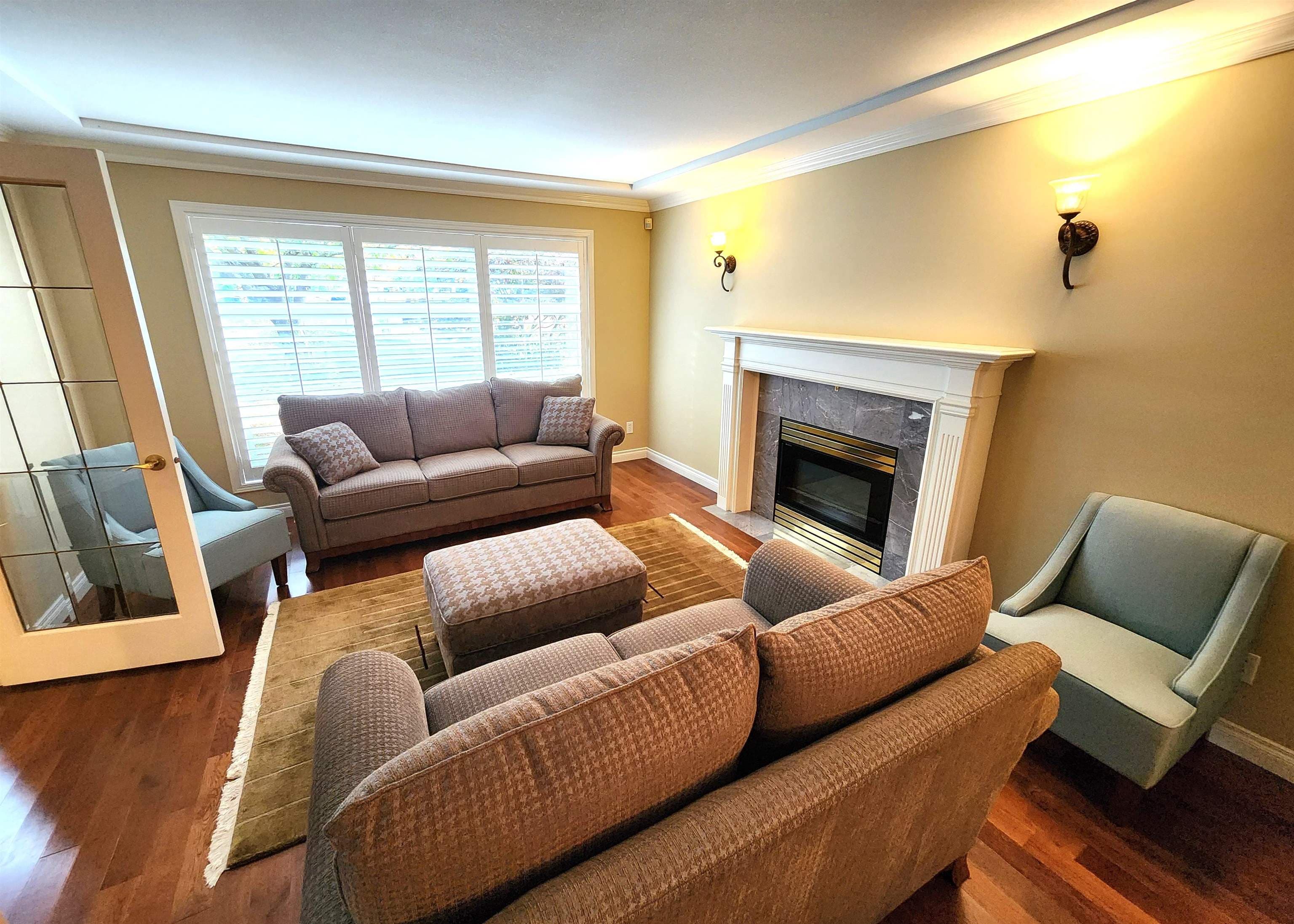 21543 47b Avenue, Langley, V3A 9G7 — photo 4