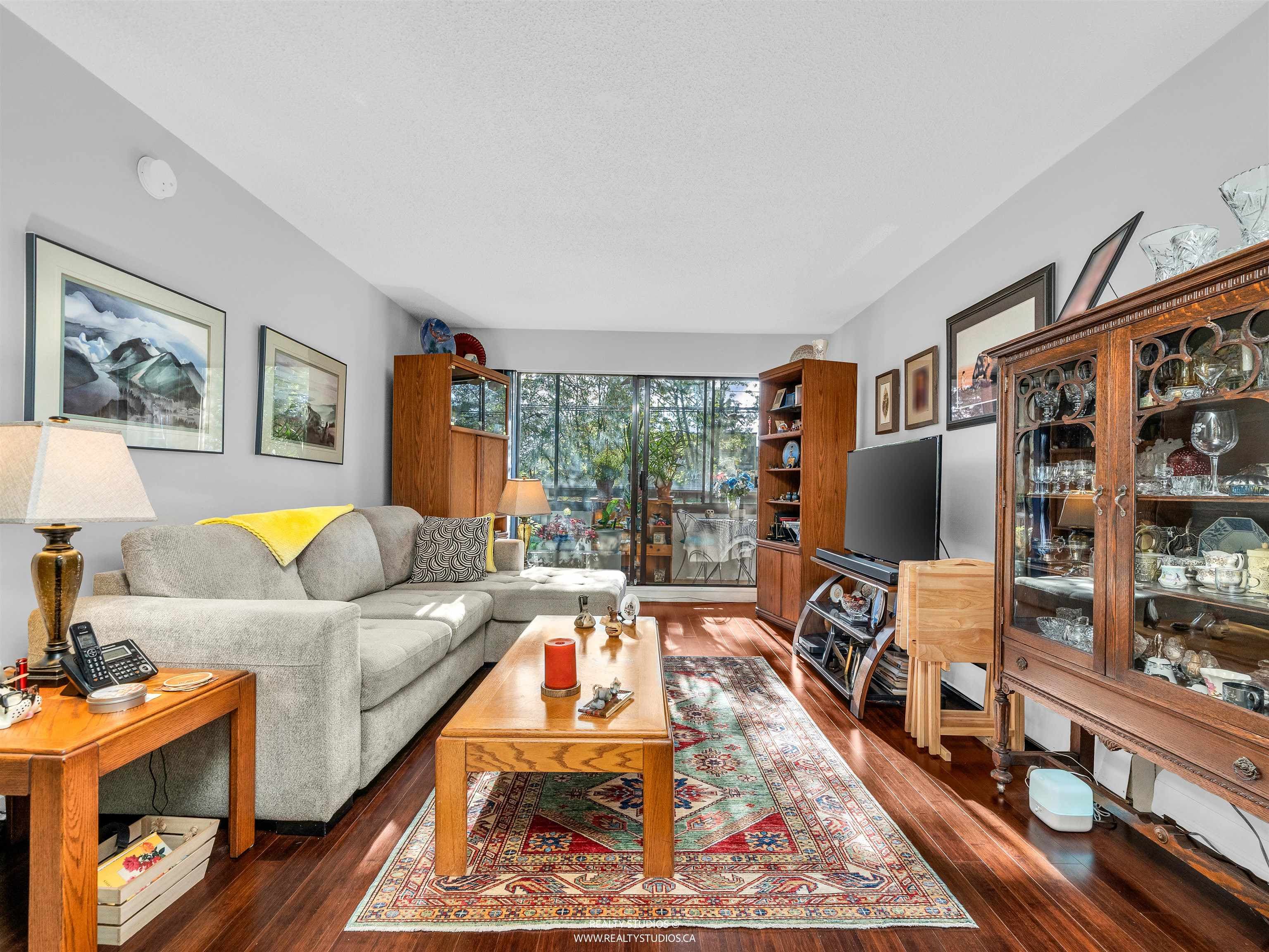 106 - 515 Eleventh Street, New Westminster, V3M 4G4 — photo 3