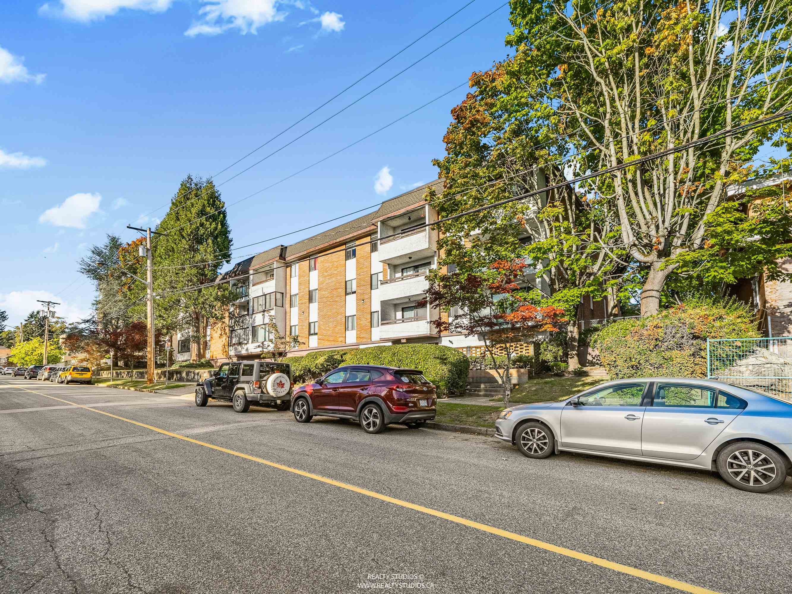 106 - 515 Eleventh Street, New Westminster, V3M 4G4 — photo 1