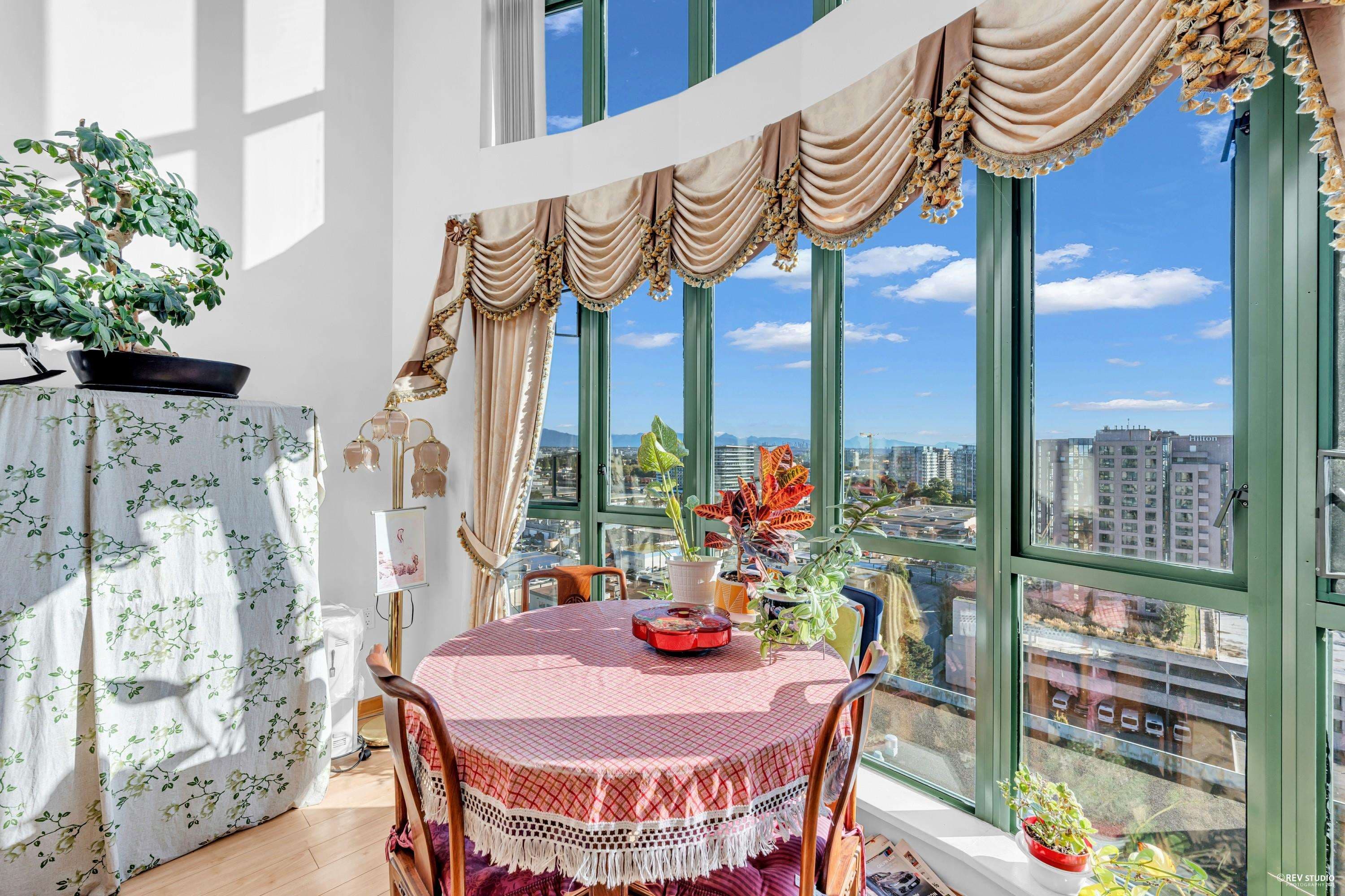 1802 - 7380 Elmbridge Way, Richmond, V6X 4A1 — photo 4