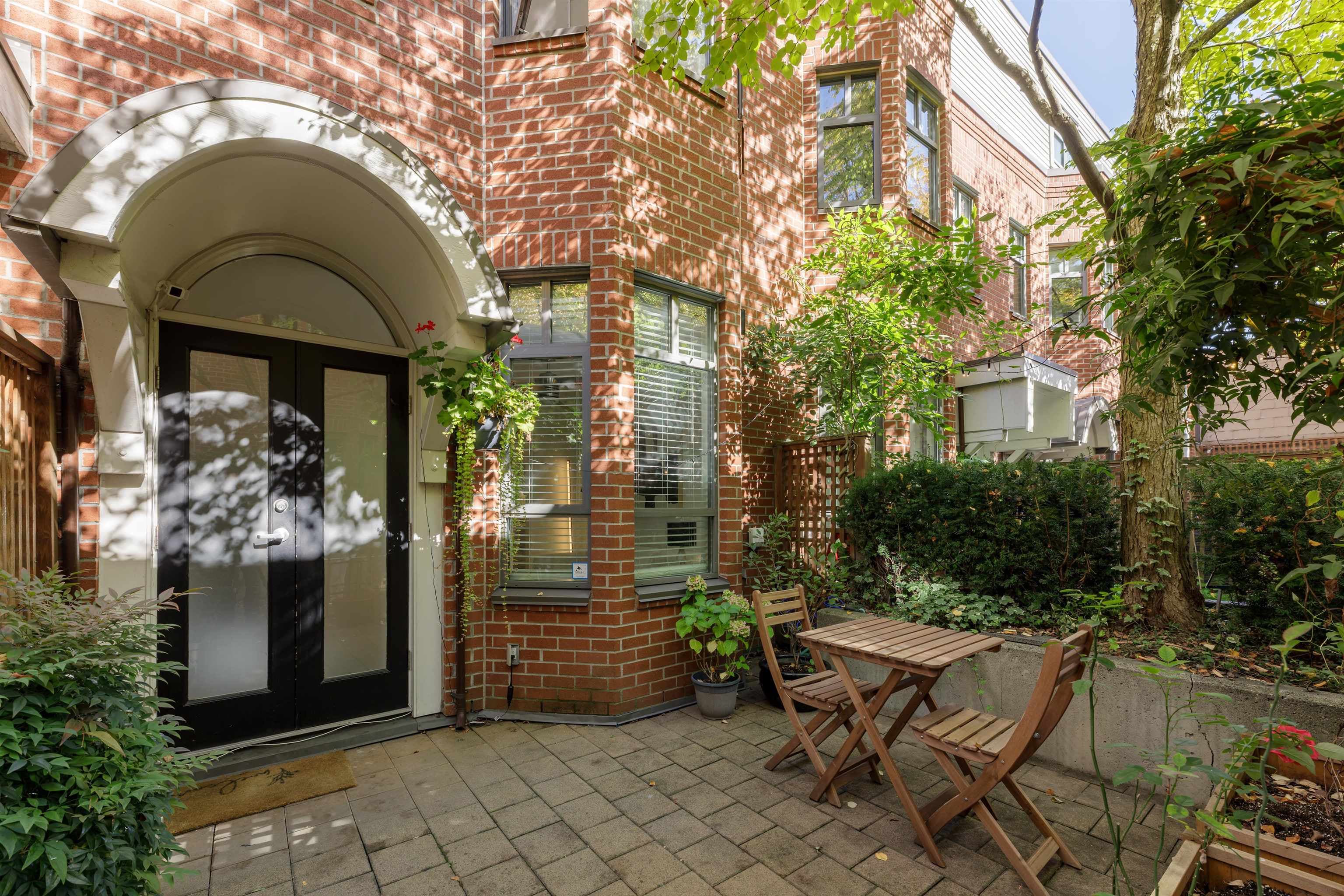 828 W 6th Avenue, Vancouver
