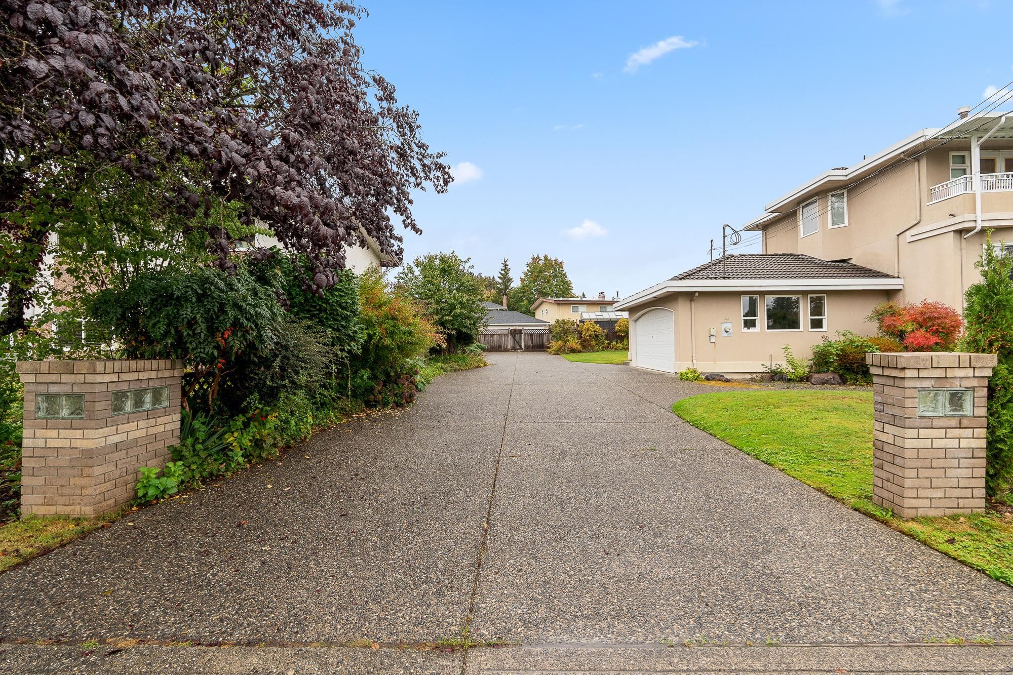 6941 Adair Street, Burnaby, V5B 2W8 — photo 2