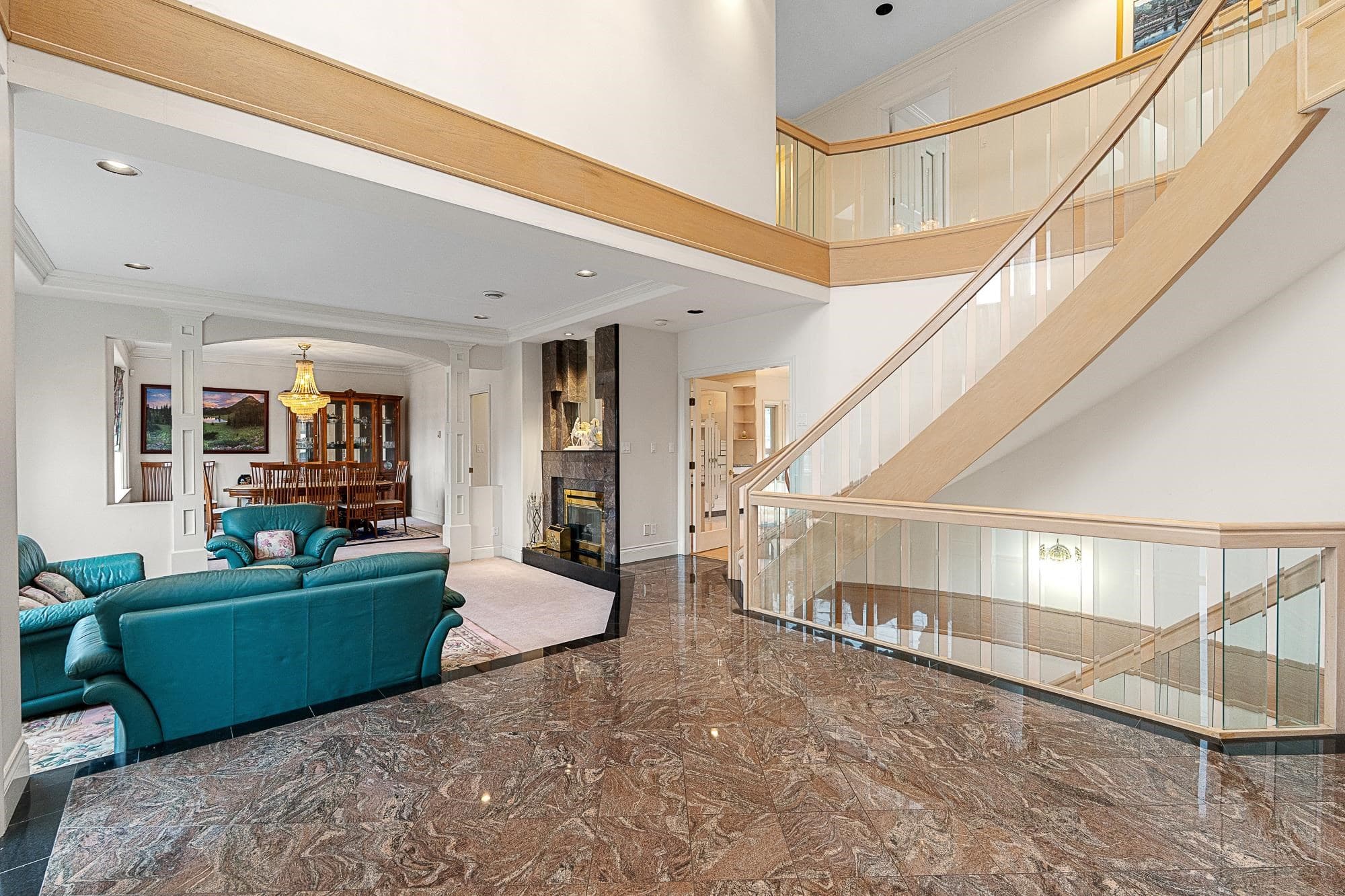 6941 Adair Street, Burnaby, V5B 2W8 — photo 4