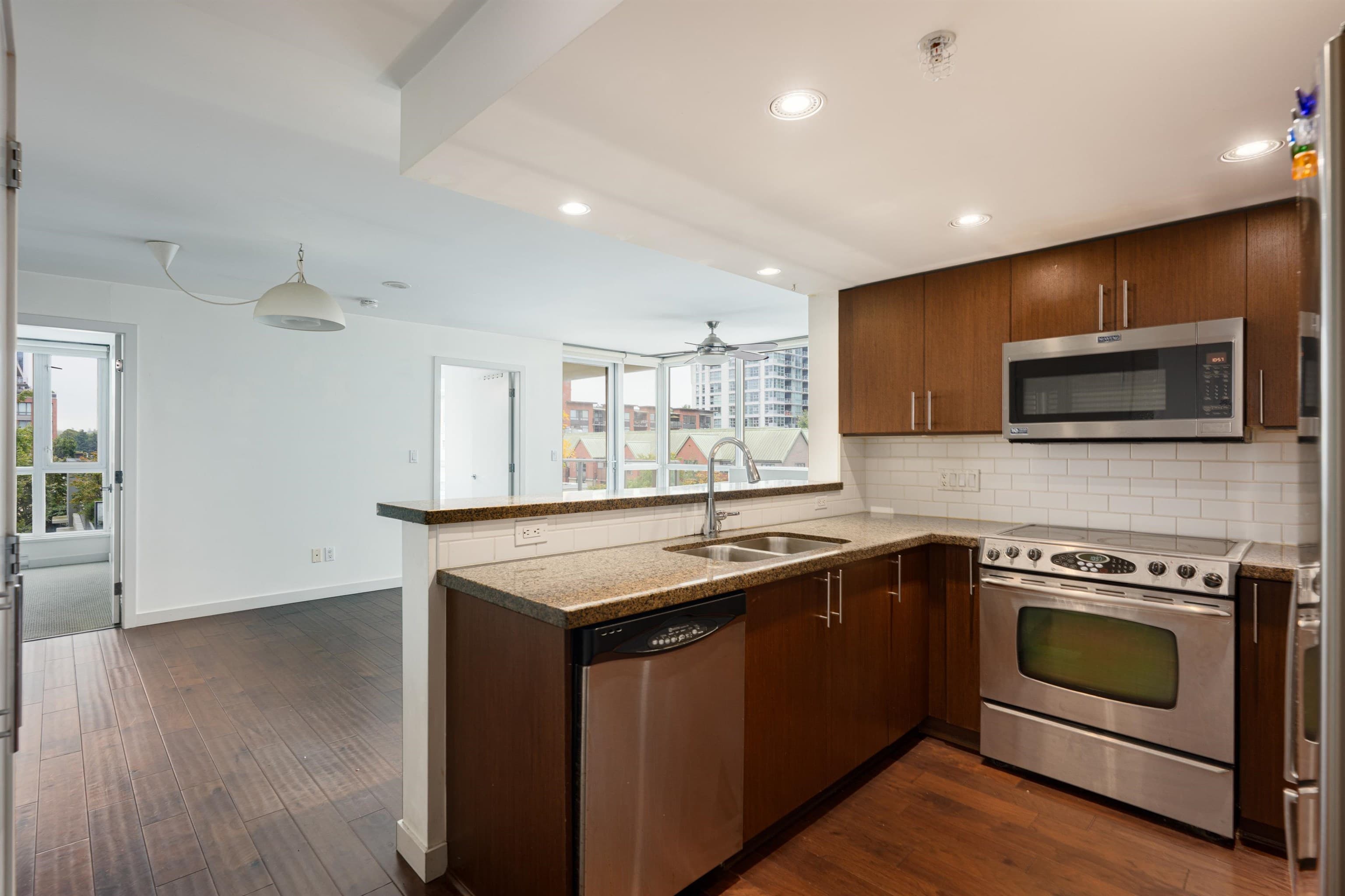 503 - 125 Milross Avenue, Vancouver, V6A 0A1 — photo 4