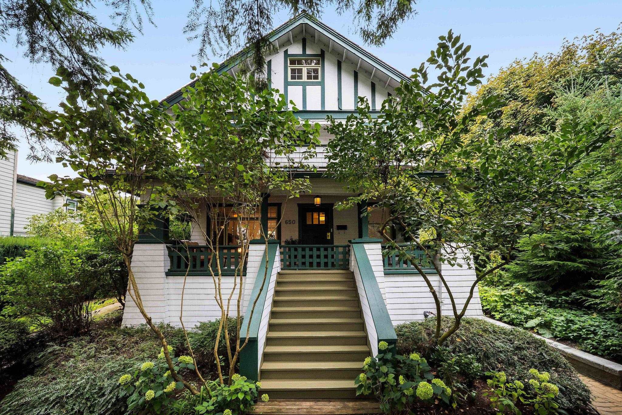 1 - 650 W Keith Road, North Vancouver