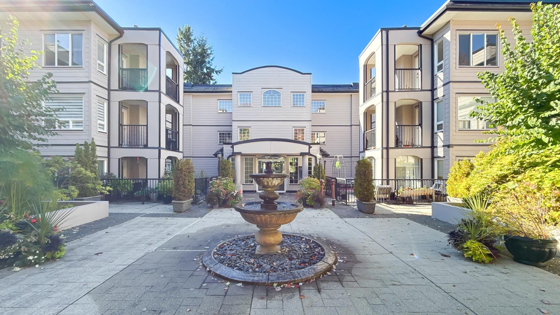 109 - 1533 Best Street, White Rock