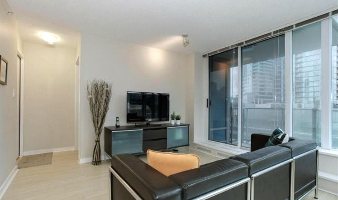801 - 188 Keefer Place, Vancouver, V6B 0J1 — photo 5