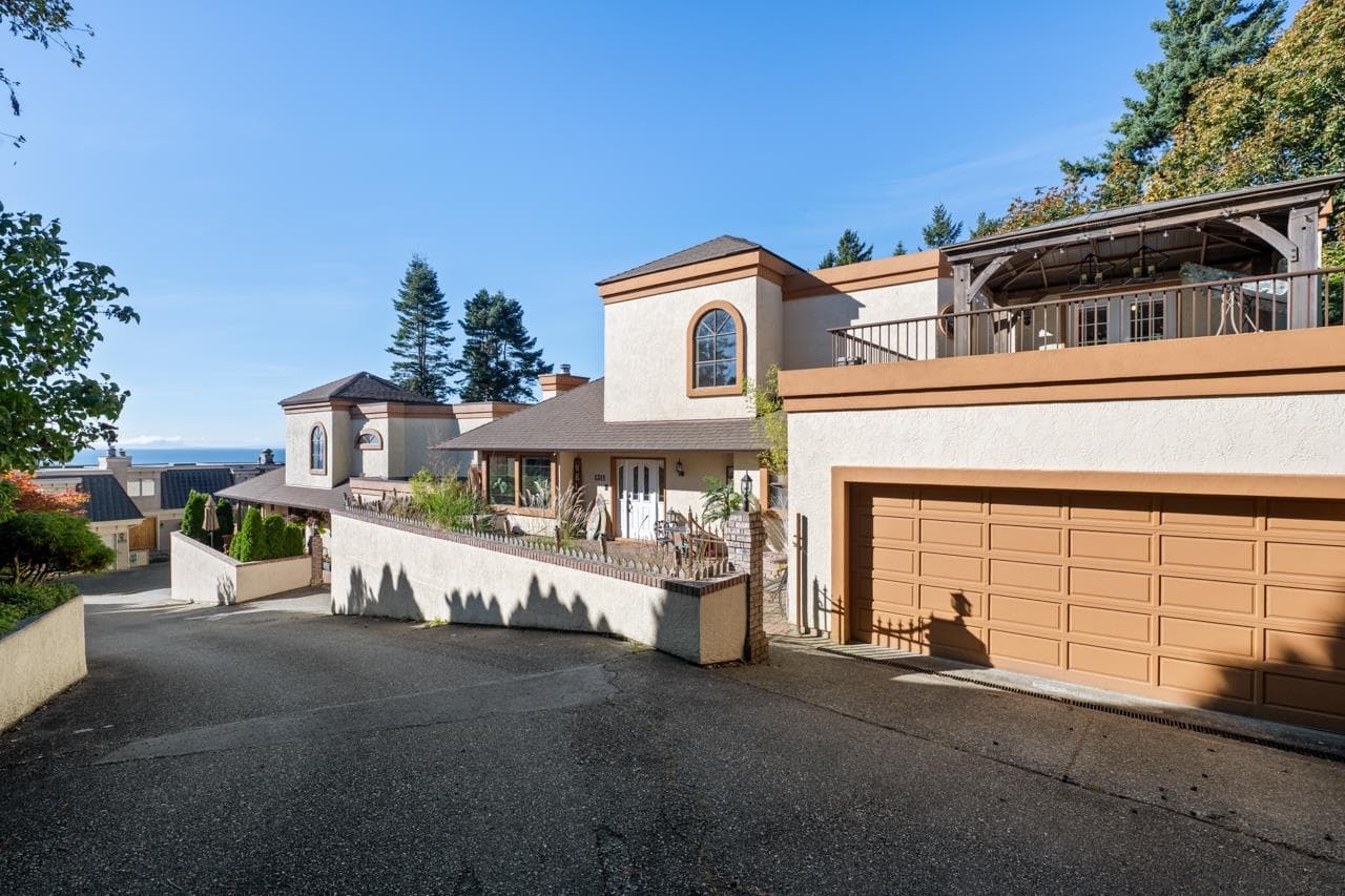 1311 133a Street, Surrey, V4A 4C4 — photo 2