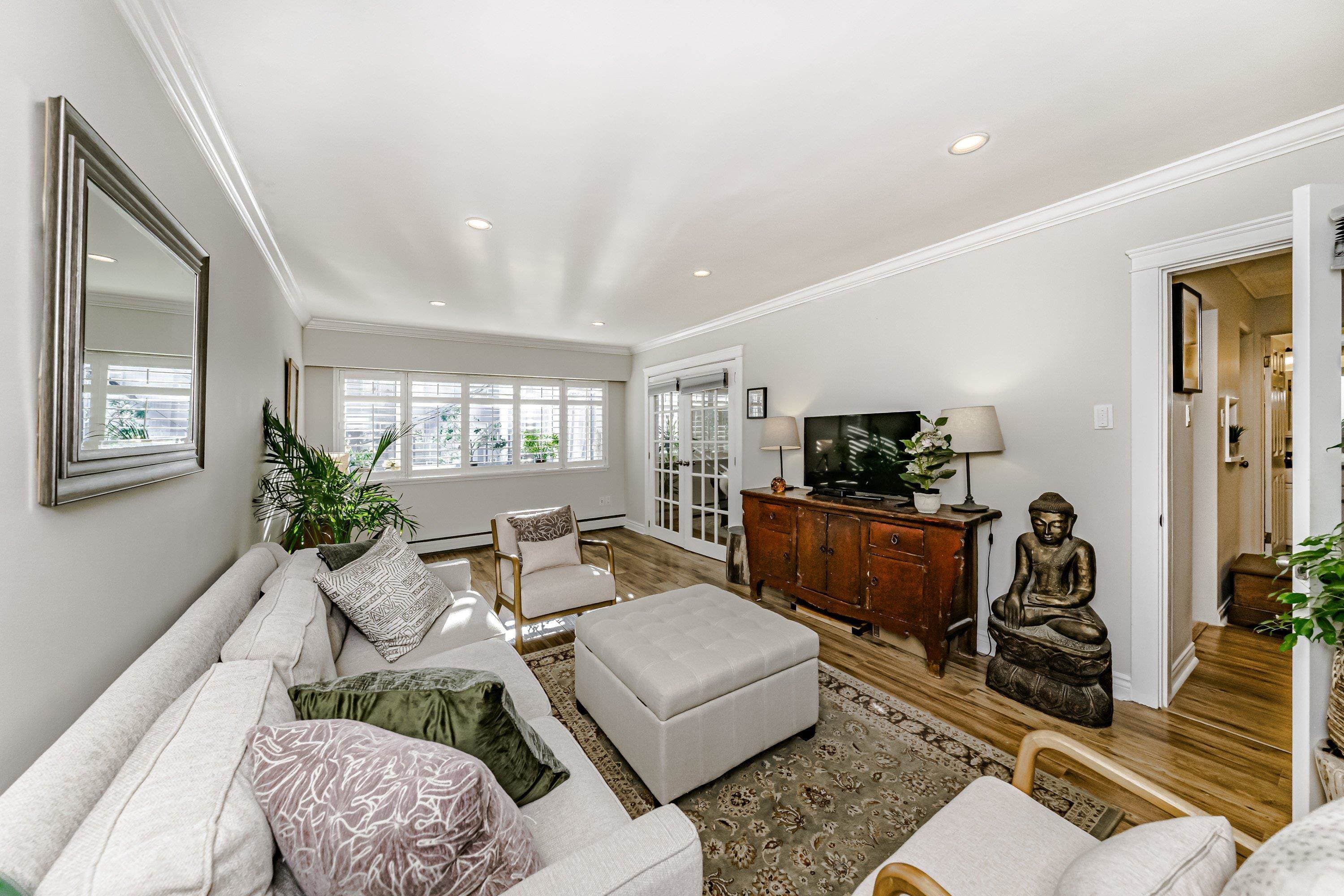 305 - 2430 Point Grey Road, Vancouver, V6K 1A2 — photo 2