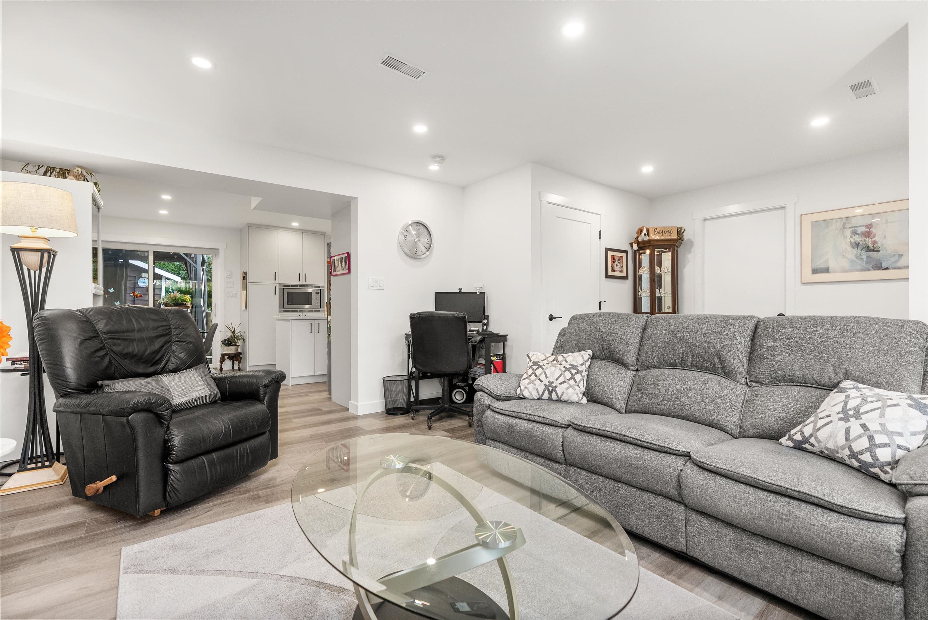11852 85a Avenue, Delta, V4C 2V6 — photo 4