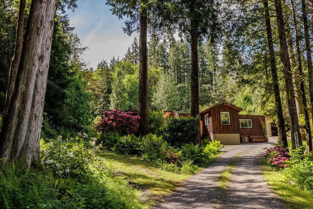 5751 Tillicum Bay Road, Sechelt