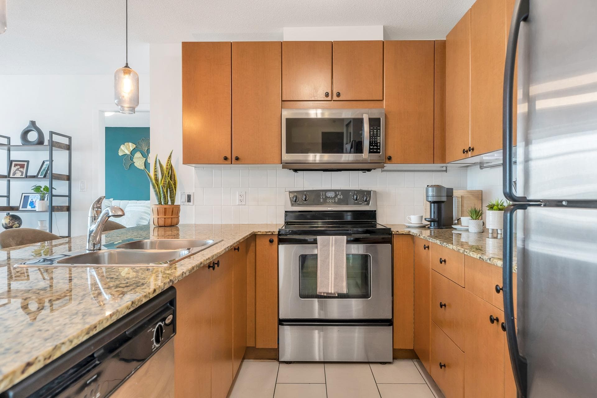 606 - 610 Victoria Street, New Westminster, V3M 0A5 — photo 5