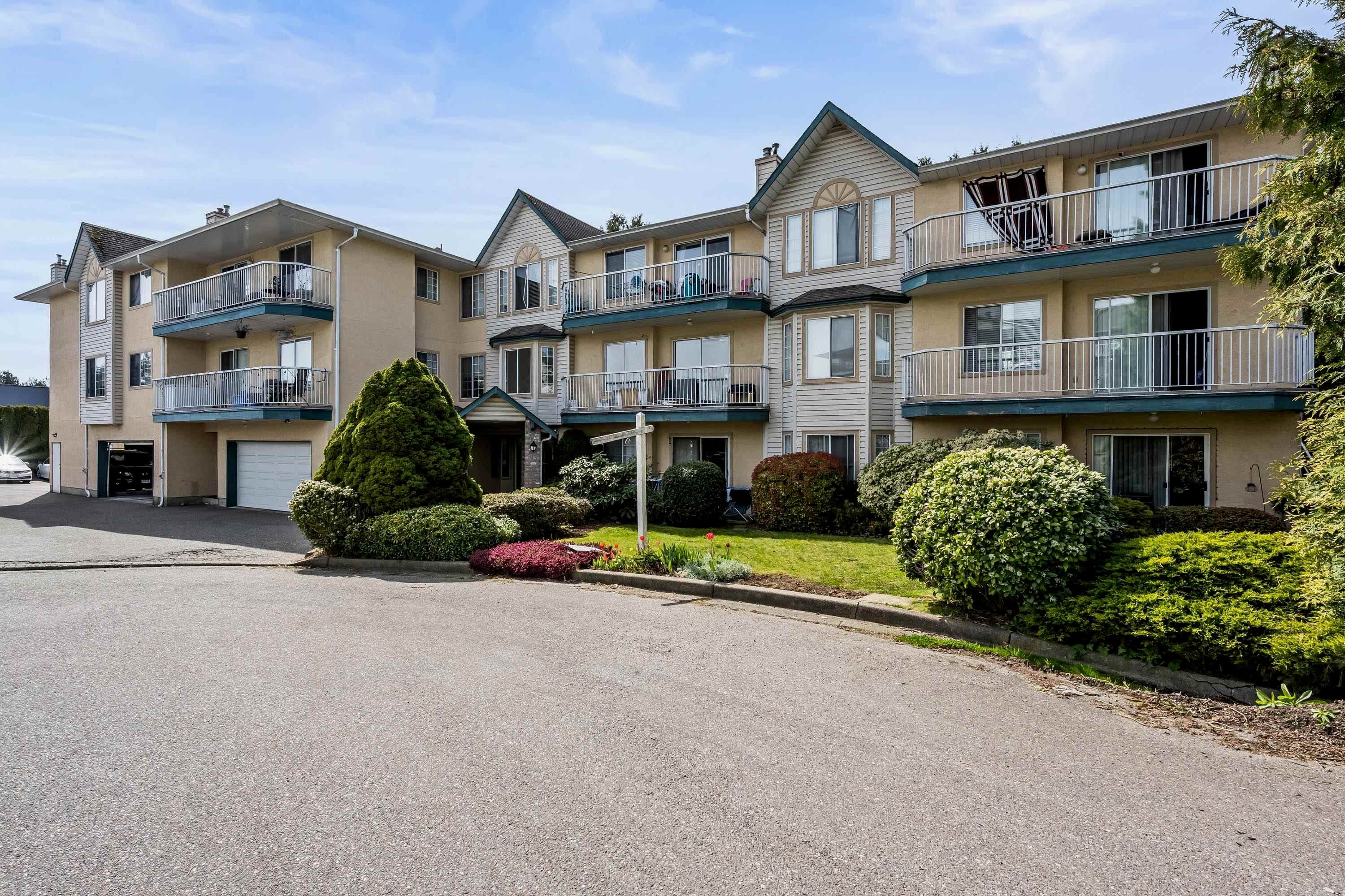 202 - 2567 Victoria Street, Abbotsford, V2T 2T4 — photo 1